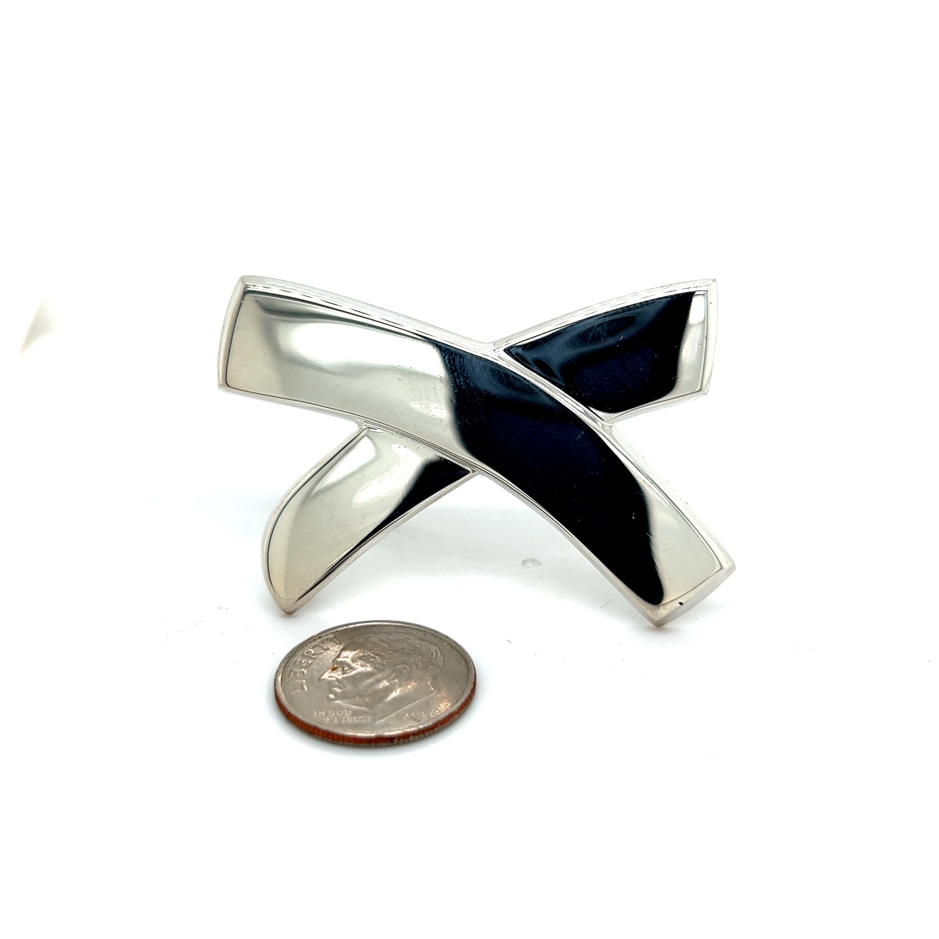 Tiffany & Co Estate Large X Brooch Pin Silver By Paloma Picasso TIF356

TRUSTED SELLER SINCE 2002

PLEASE SEE OUR HUNDREDS OF POSITIVE FEEDBACKS FROM OUR CLIENTS!!

FREE SHIPPING
Grams: 11
Shape: Large X Brooch Pin
By: Paloma Picasso
Material: