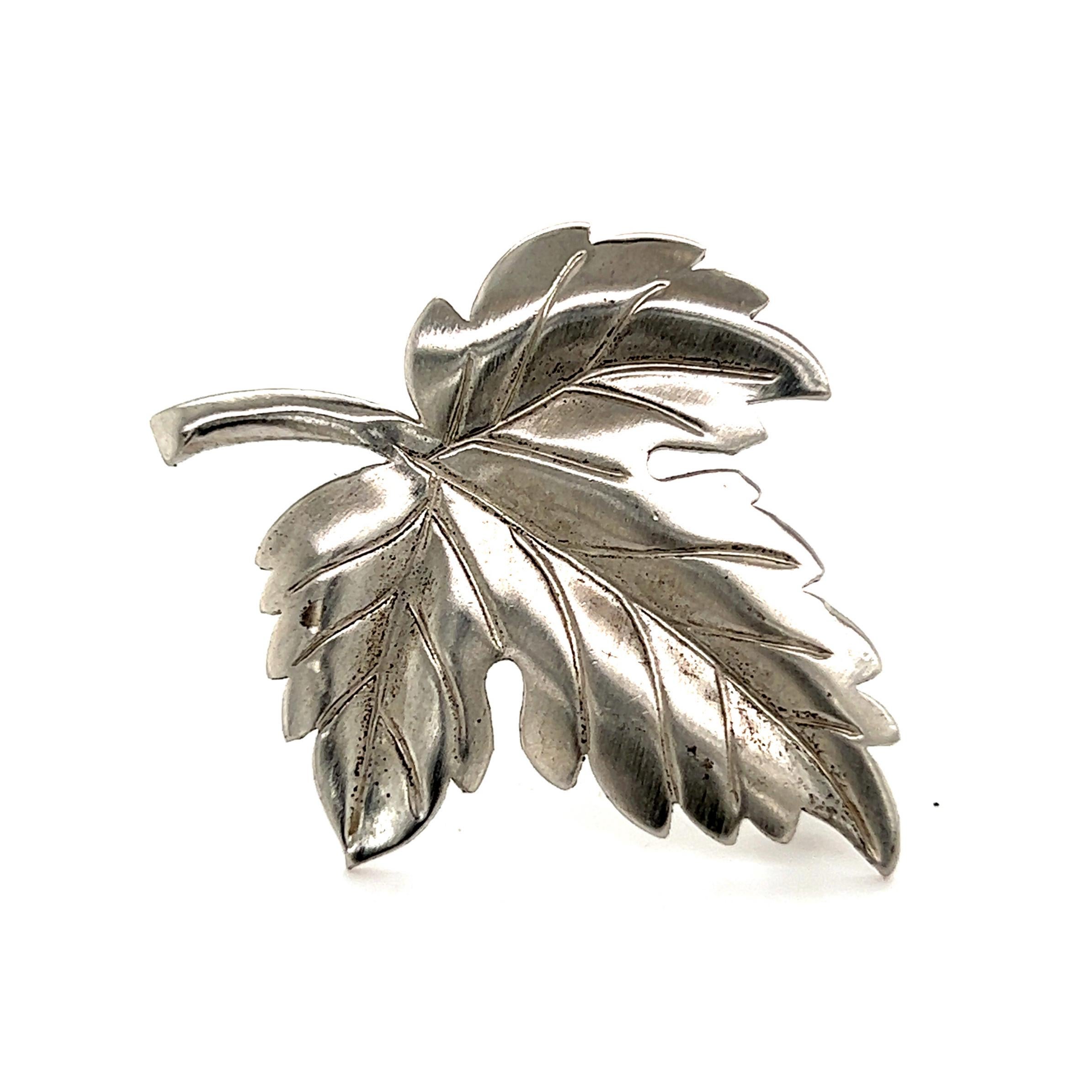 Tiffany & Co Estate Leaf Brooch Pin Sterling Silver 7 Grams TIF346

TRUSTED SELLER SINCE 2002

PLEASE SEE OUR HUNDREDS OF POSITIVE FEEDBACKS FROM OUR CLIENTS!!

FREE SHIPPING!!

DETAILS
Style: Leaf
Weight: 7 Grams
Metal: Sterling Silver

The Tiffany