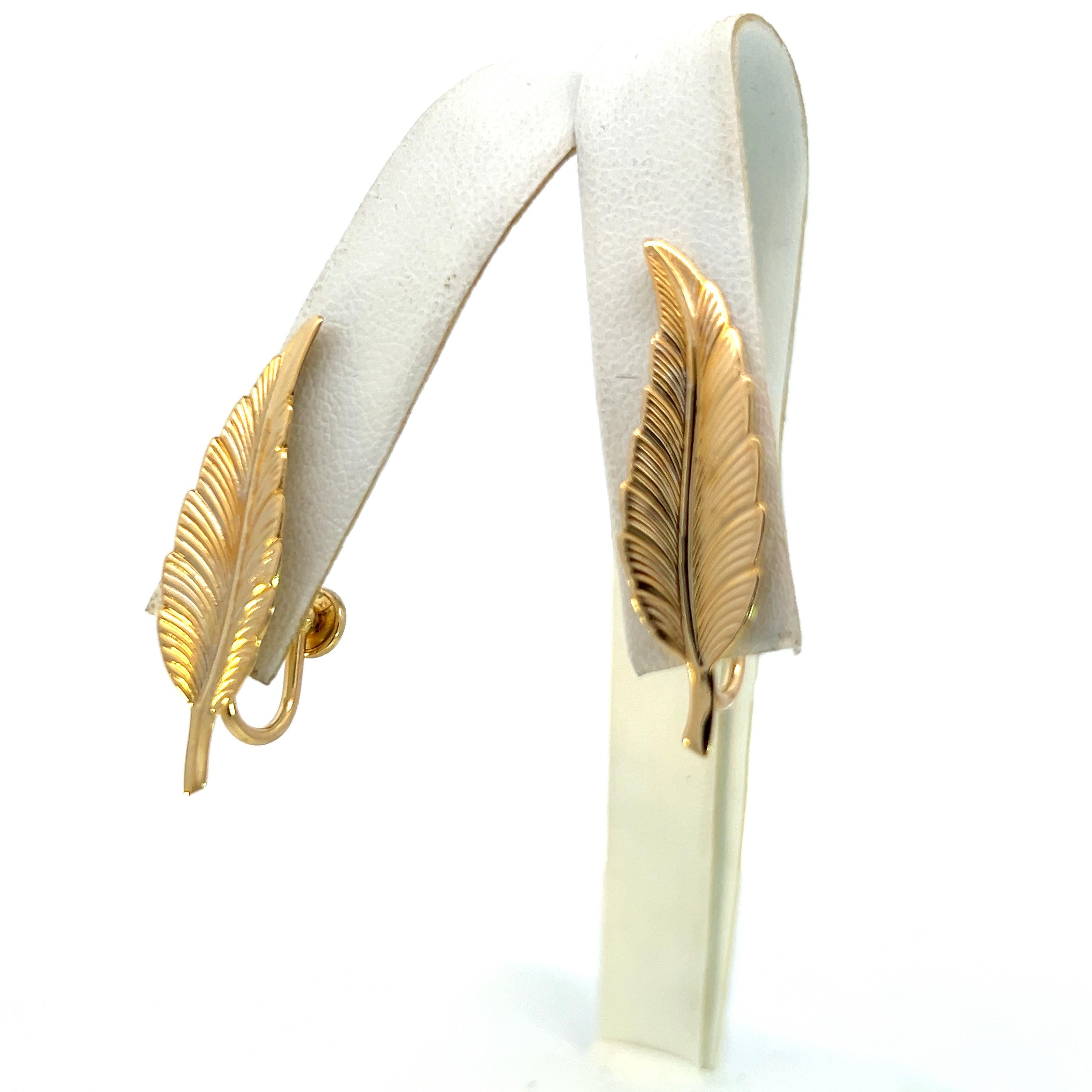 Pendientes Tiffany & Co Estate Hoja con clip chapados en oro de 14k en Bueno estado para la venta en Brooklyn, NY