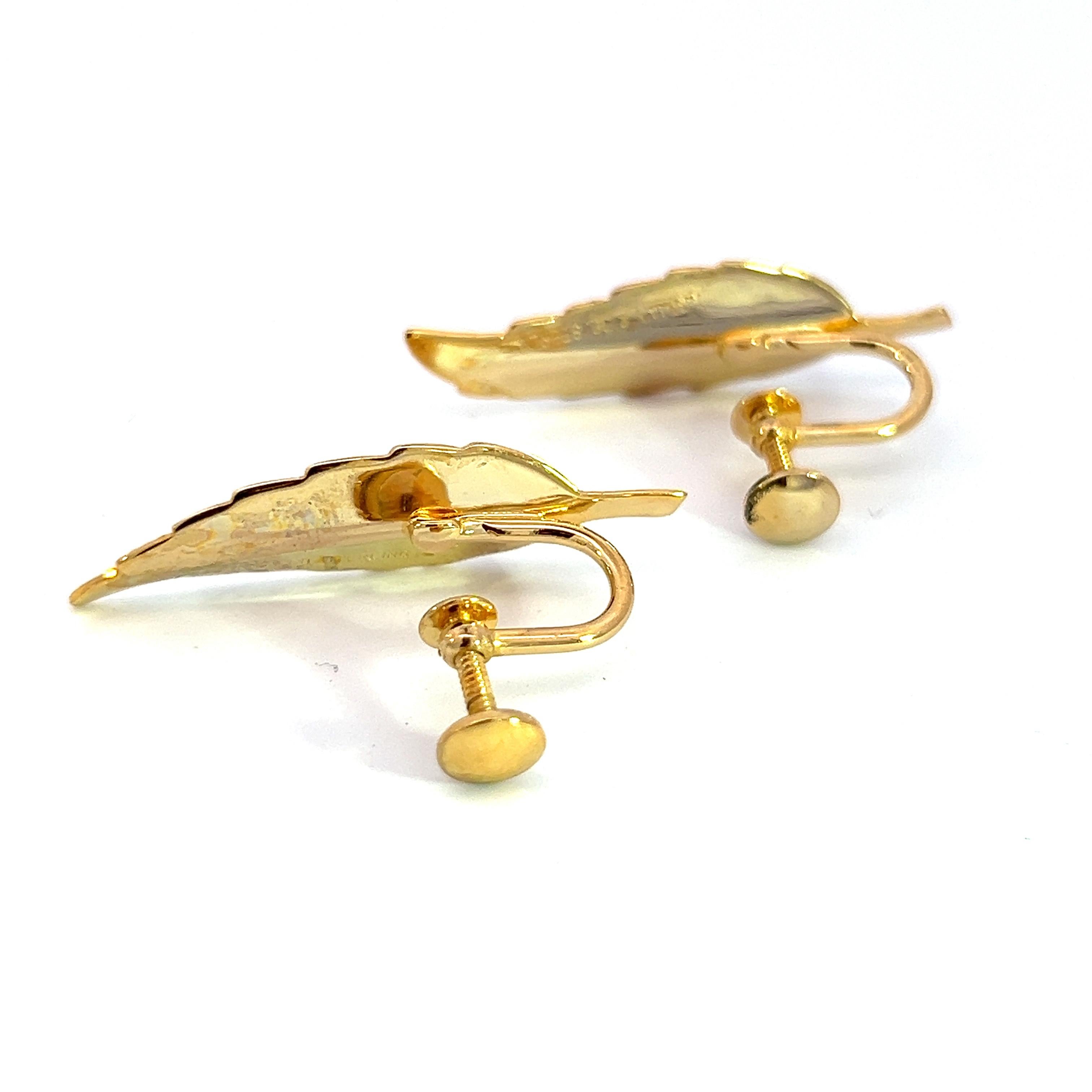 Tiffany & Co Estate Leaf Earrings Clip-on 14k Gold Plated In Good Condition For Sale In Brooklyn, NY