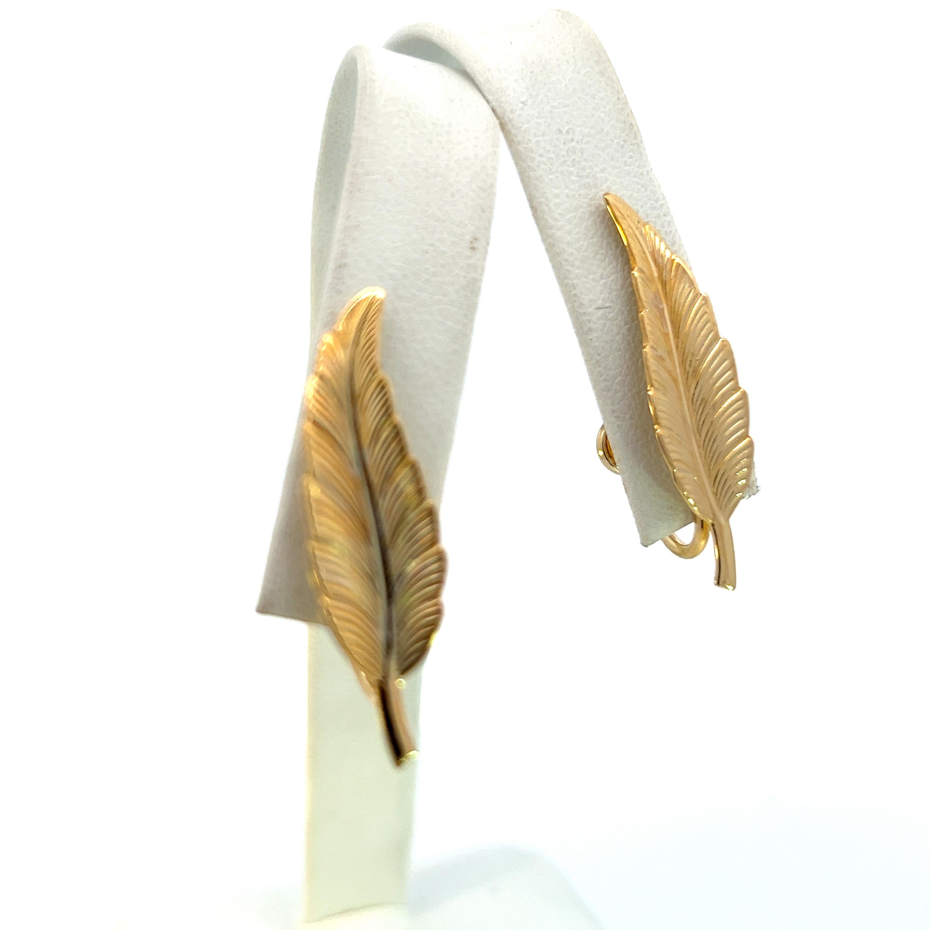 Pendientes Tiffany & Co Estate Hoja con clip chapados en oro de 14k en venta 3