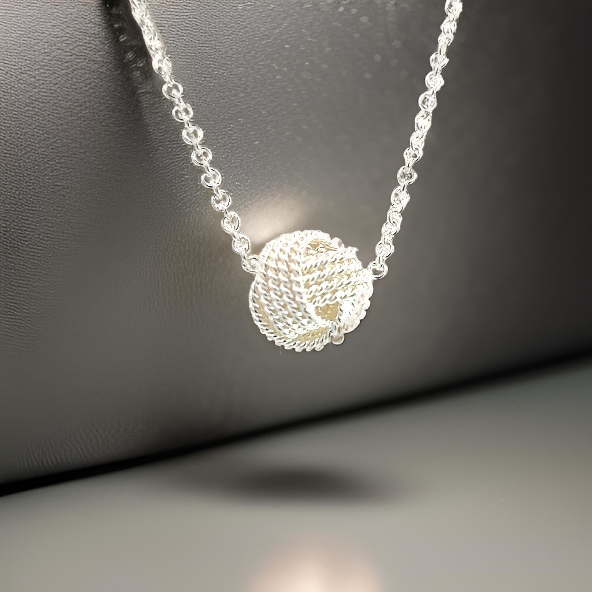 Tiffany & Co Estate Love Knot Necklace 17