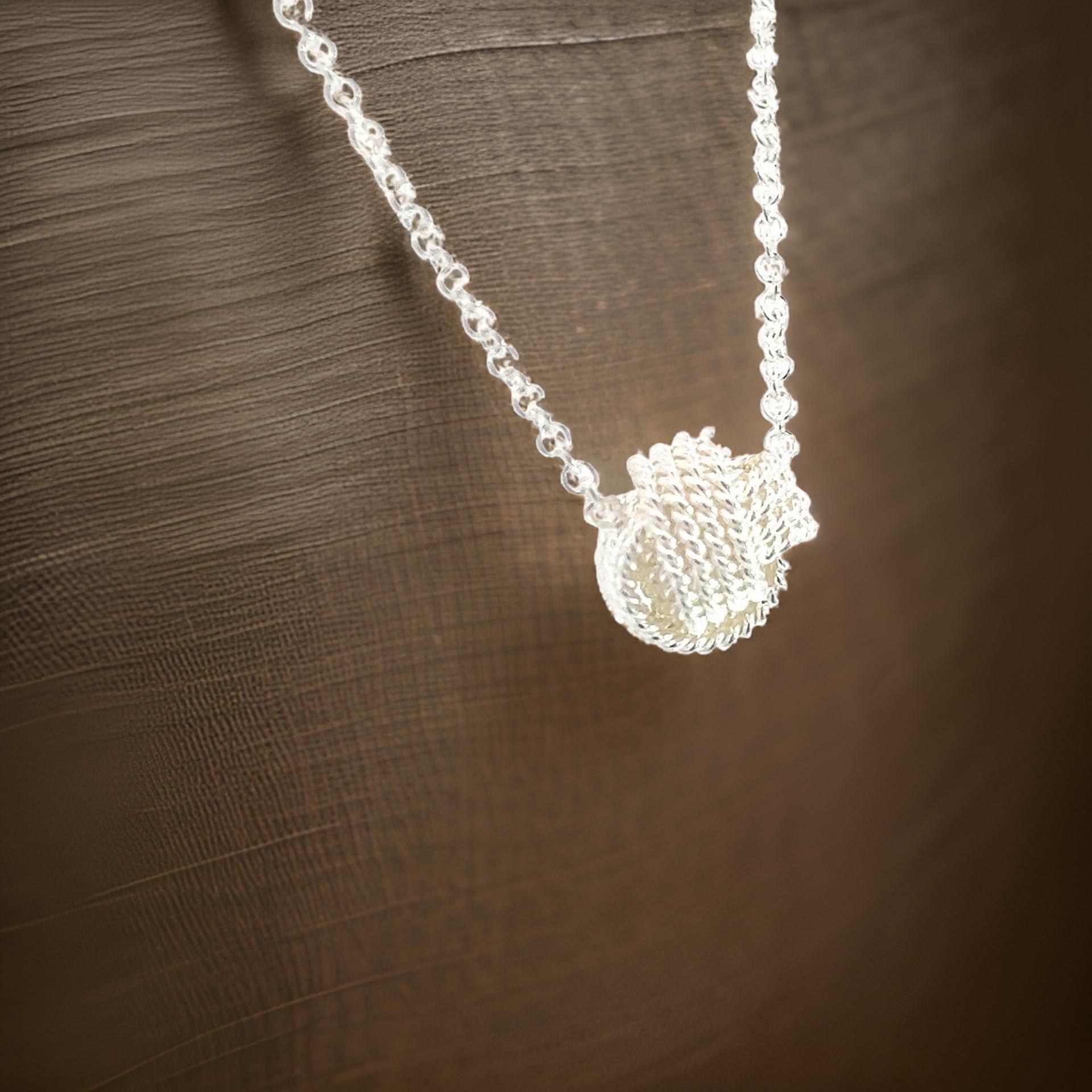 Tiffany & Co Estate Love Knot Necklace 17