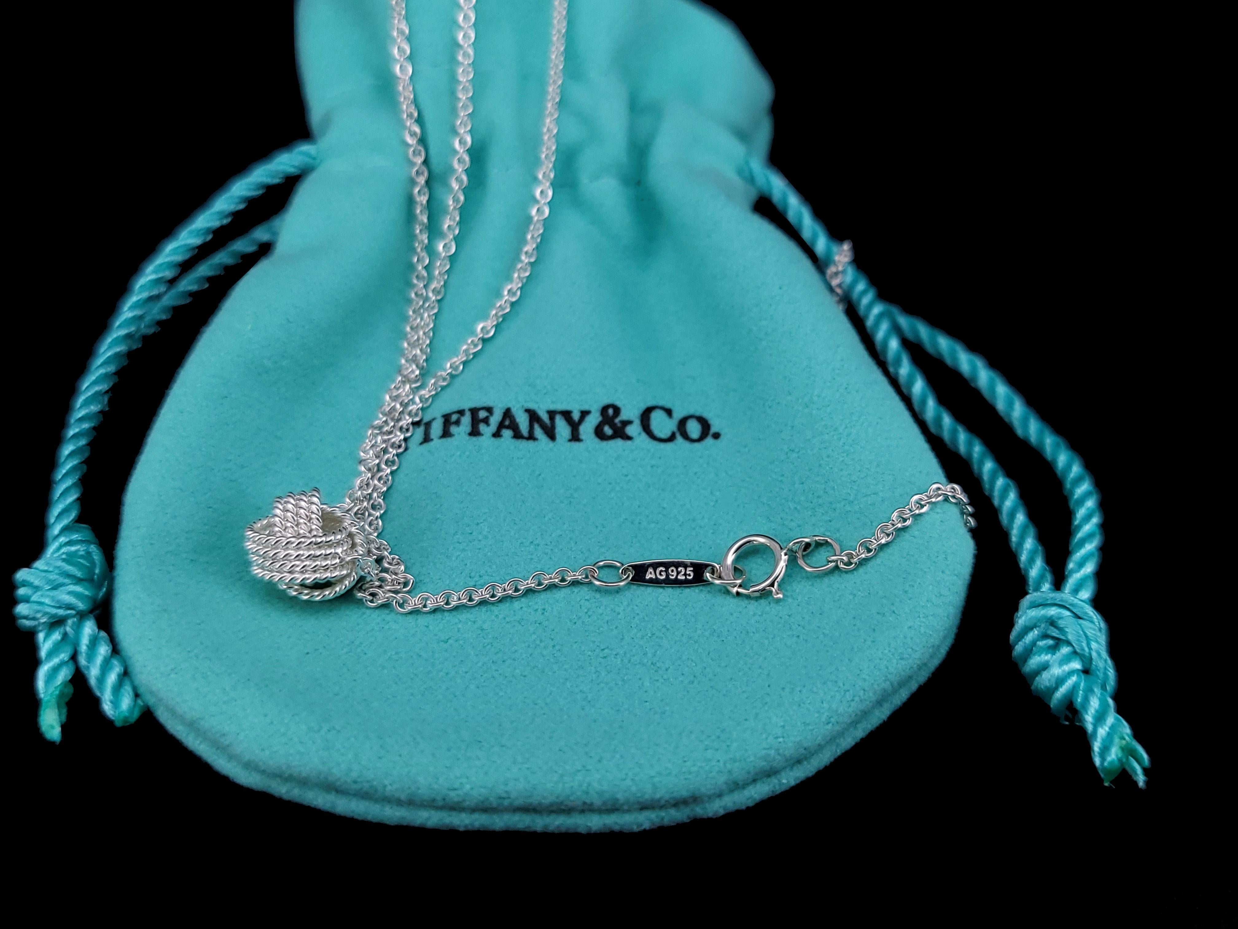 Tiffany & Co. Collier nœud d'amour de succession en argent de 17 pouces Neuf - En vente à New York, NY