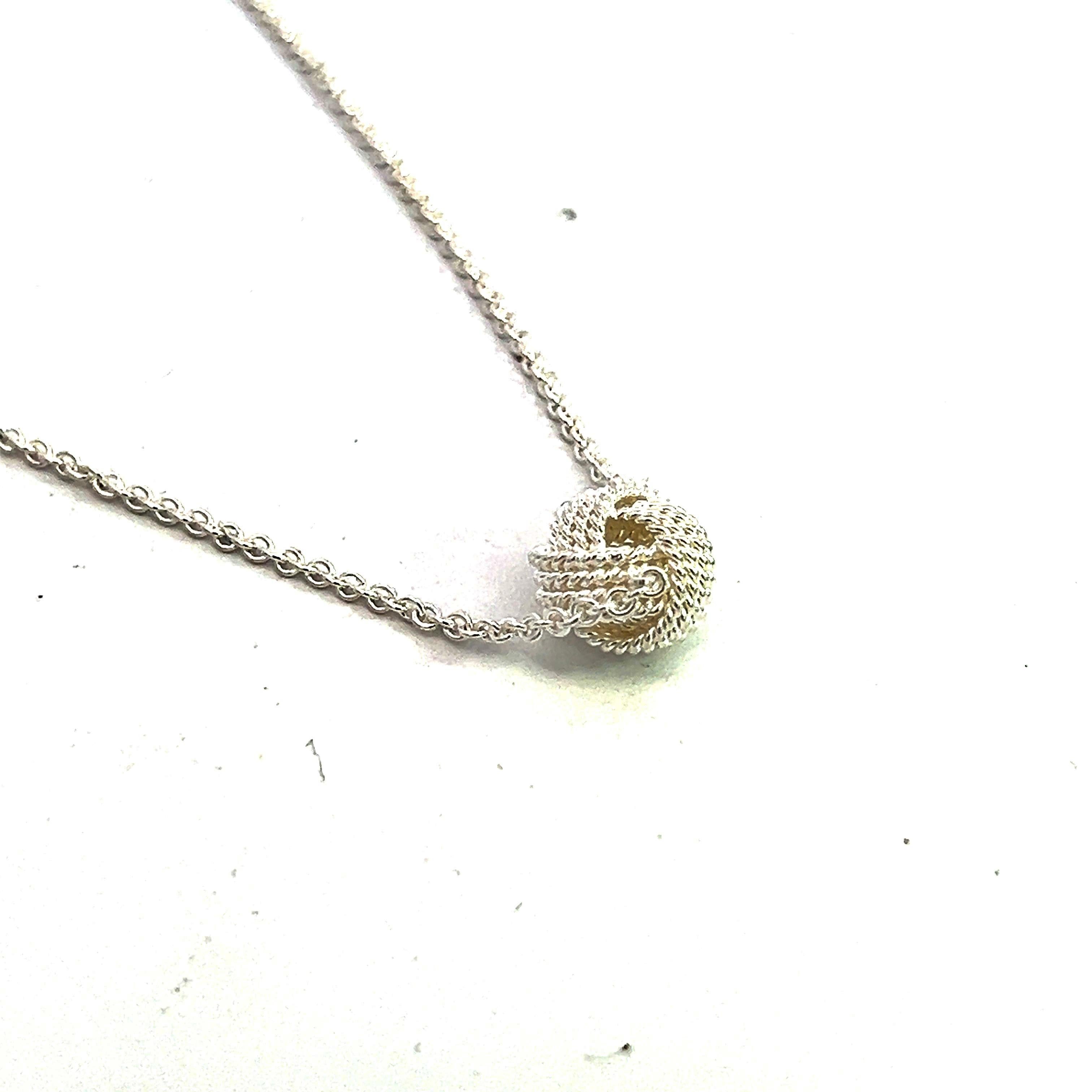 Women's Tiffany & Co Estate Love Knot Necklace 17