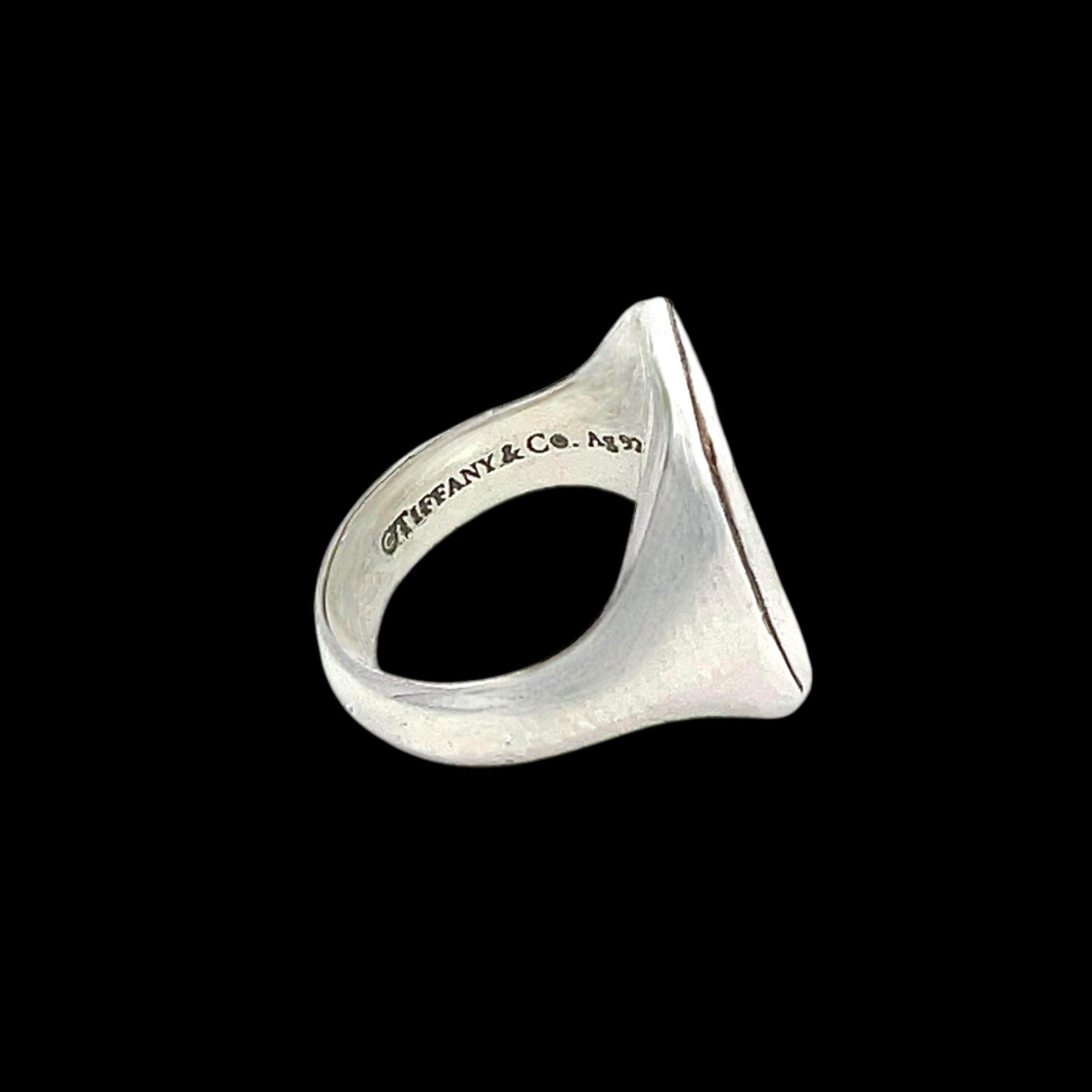 Tiffany & Co Estate Mens Signet Ring Size 4 Sterling Silver 10 Grams In Good Condition In Brooklyn, NY