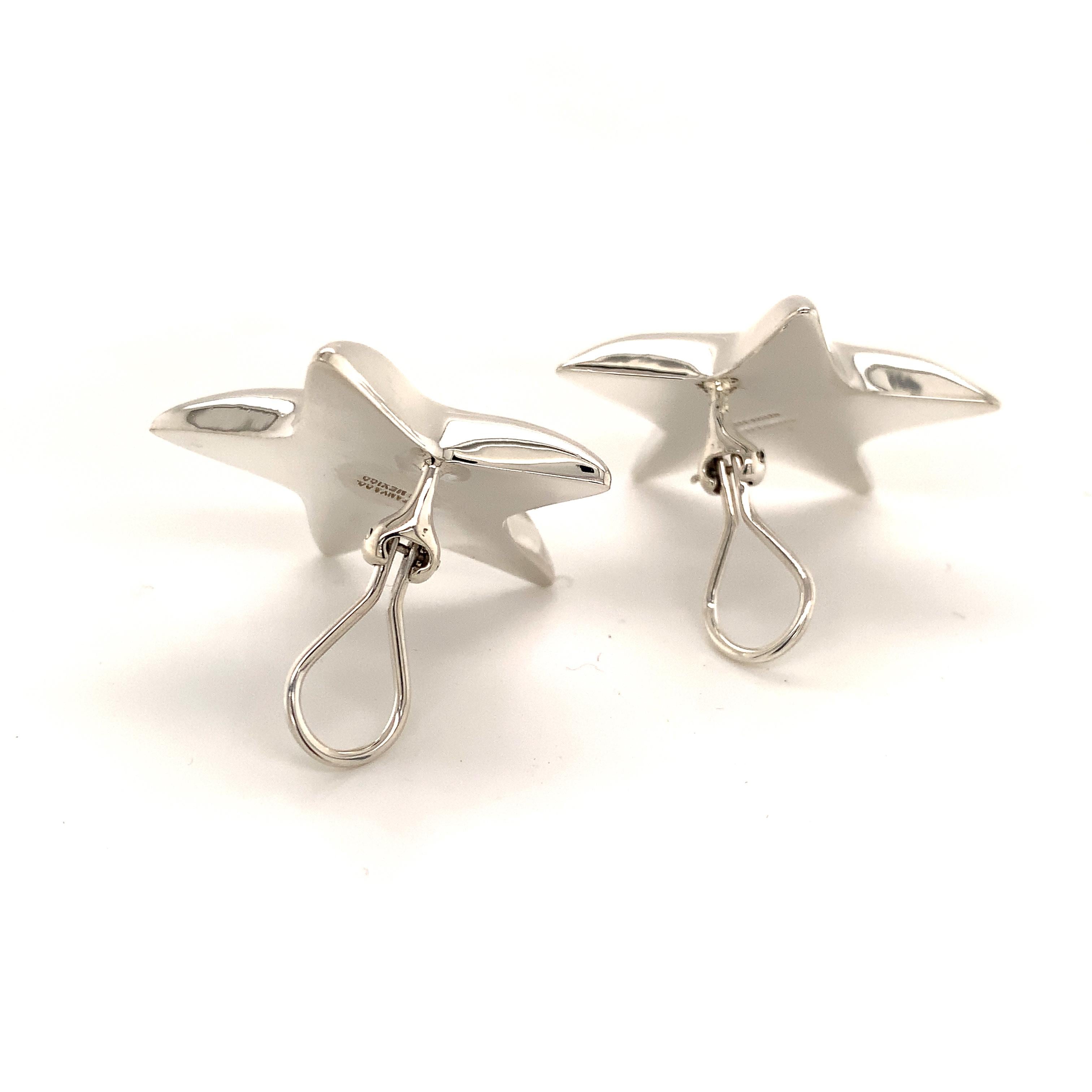 Tiffany & Co. Estate Omega Back Star Earrings Sterling Silver In Good Condition For Sale In Brooklyn, NY