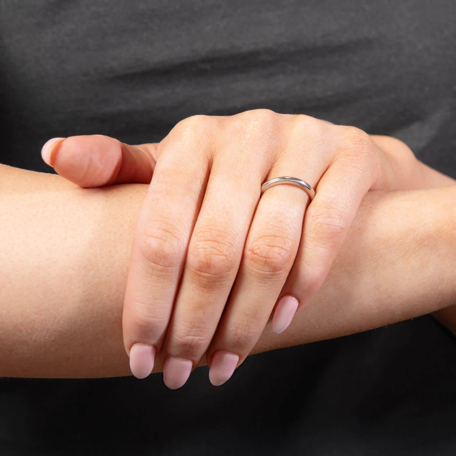 De las mujeres TIFFANY & CO. Estate Platinum Wedding Band en venta