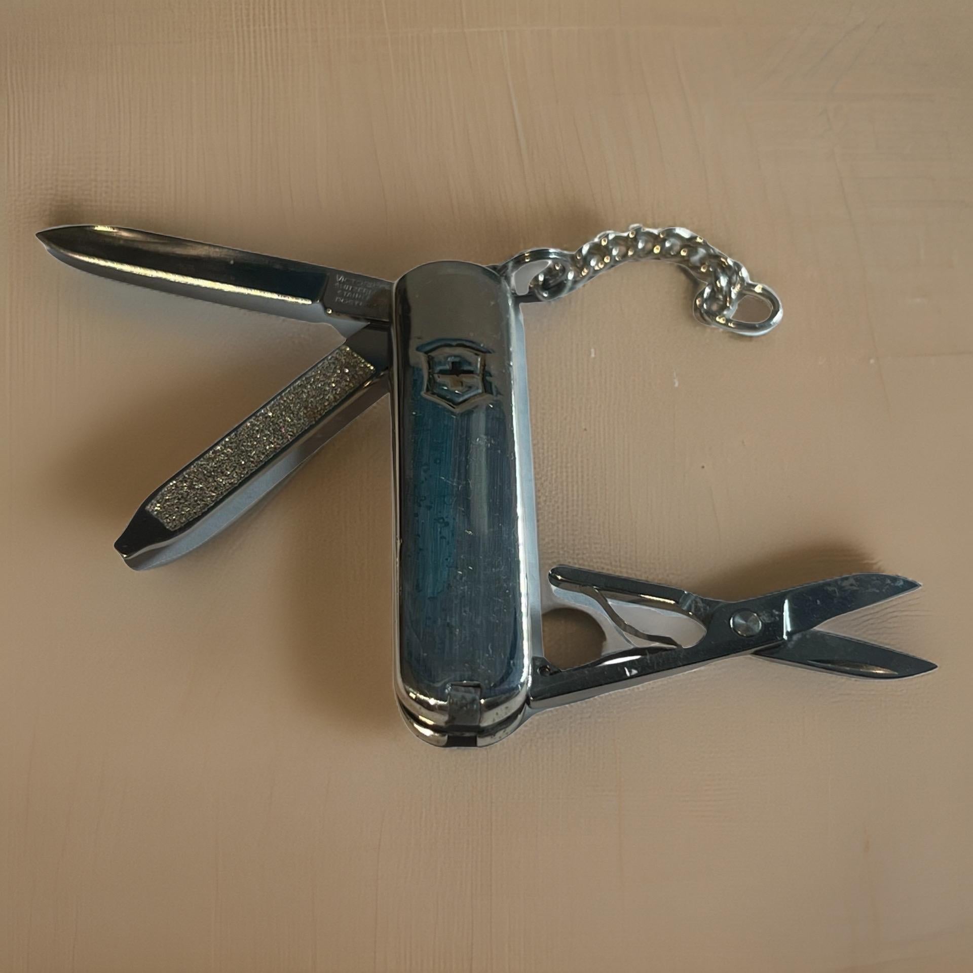 Tiffany & Co Estate Pocket Knife with Key chain 18k Silver For Sale 3