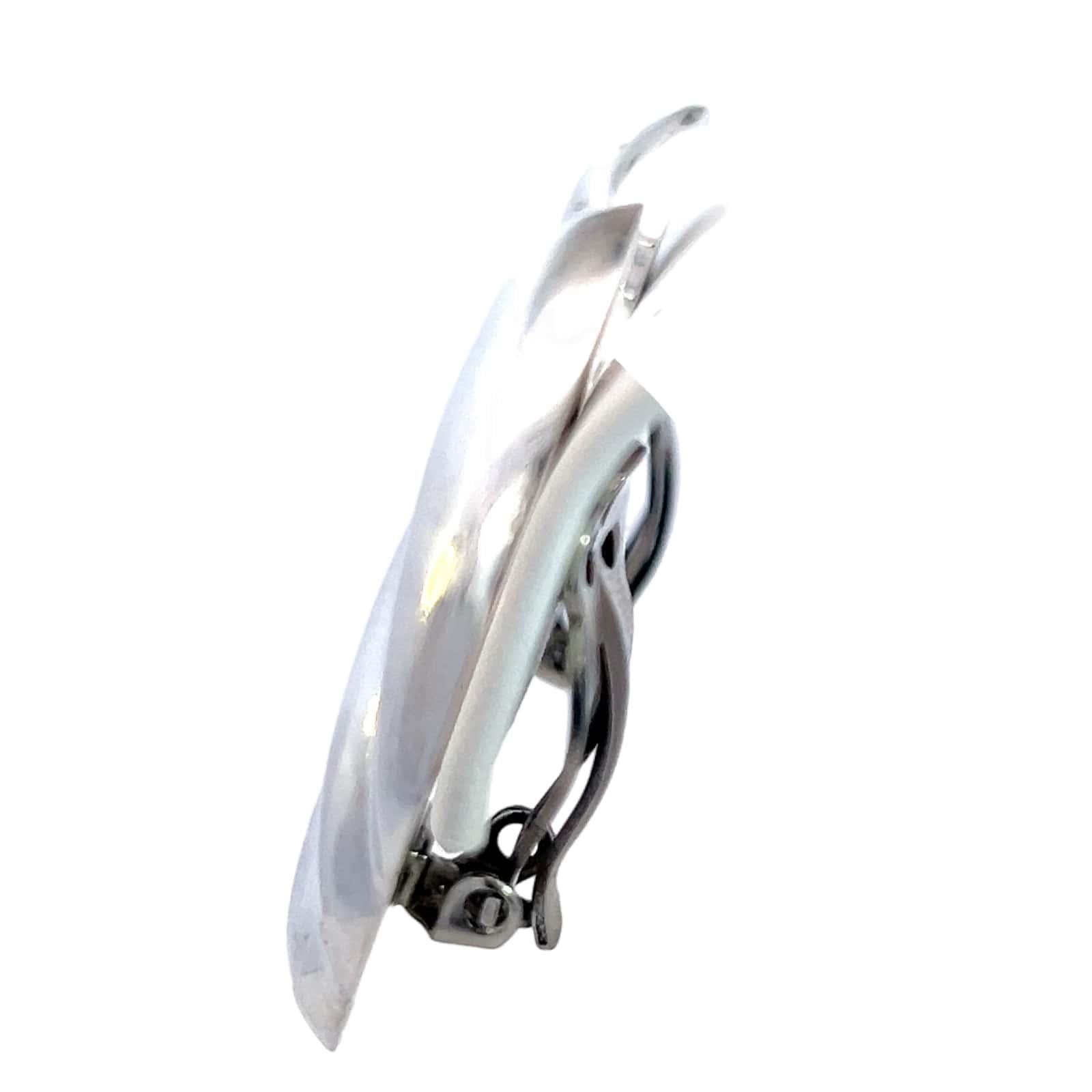 Pendientes de clip Tiffany & Co Estate Puffed Wings Plata de ley en Bueno estado para la venta en Brooklyn, NY
