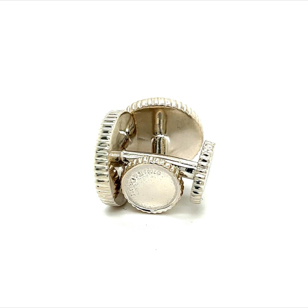 Tiffany & Co Estate Ridged Cufflinks Sterling Silver In Good Condition For Sale In Brooklyn, NY