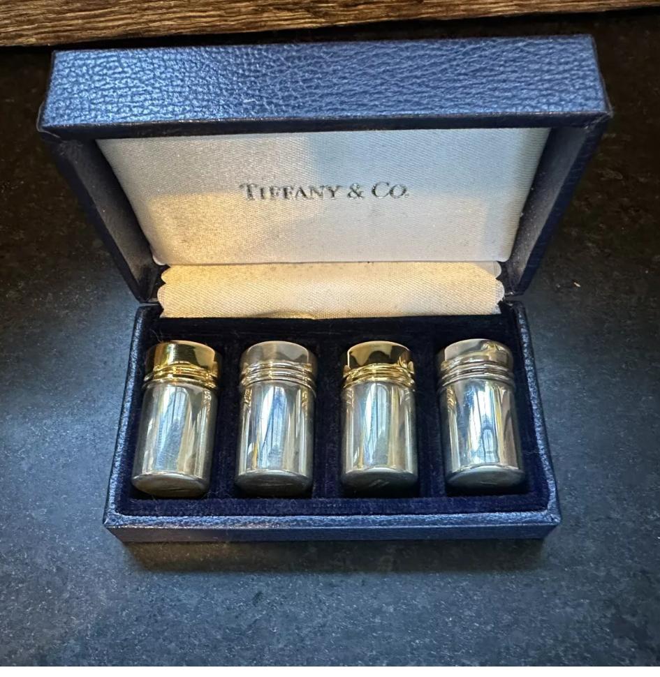 Tiffany & Co Estate Salz Pfeffer Shakers mit Box Sterling Silver für Damen oder Herren im Angebot