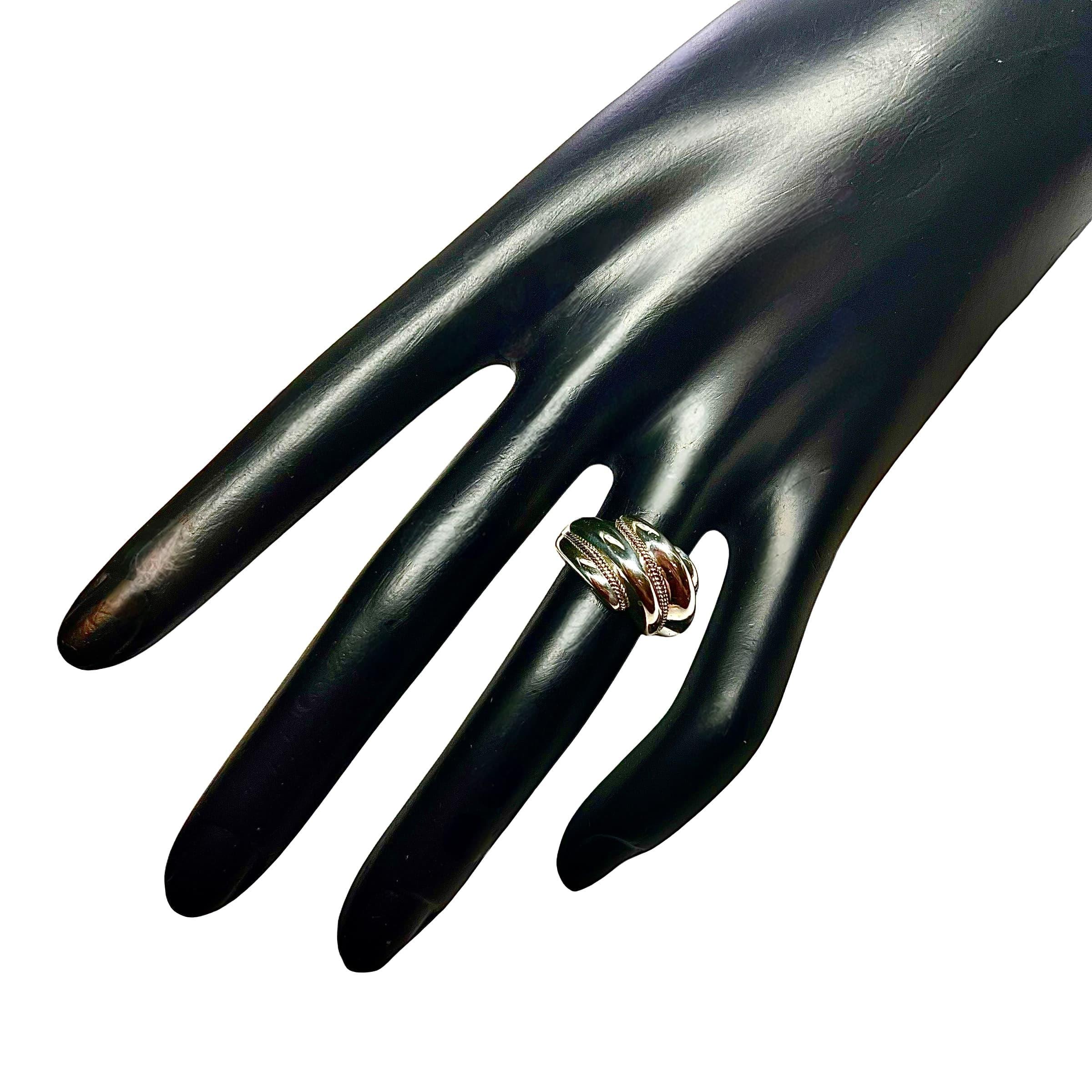 Tiffany & Co Estate Shrimp Ring 5,5 or et argent 14 carats Bon état à Brooklyn, NY