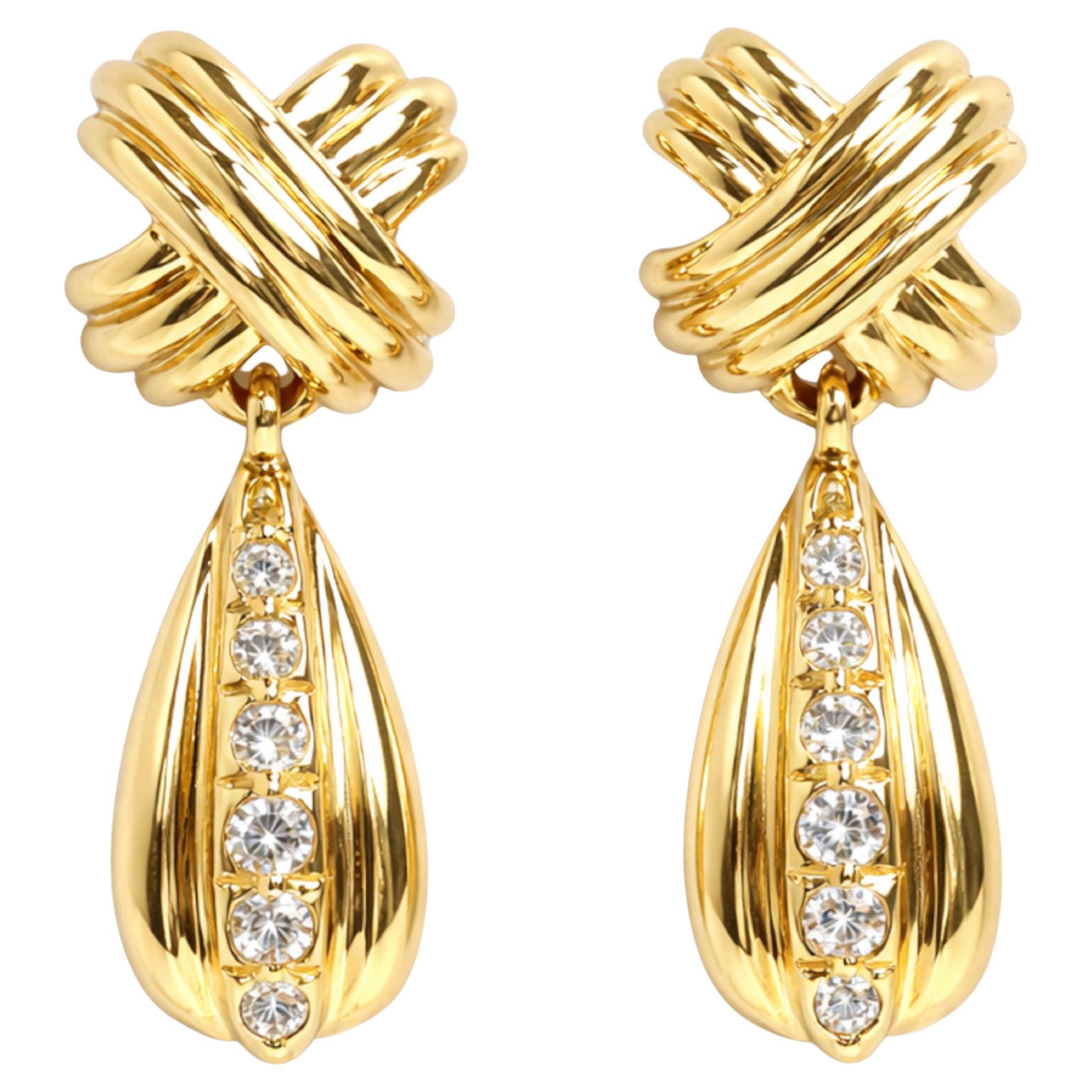 Tiffany 
Co. Signature Estate X Boucles d
oreilles pendantes avec diamants en vente