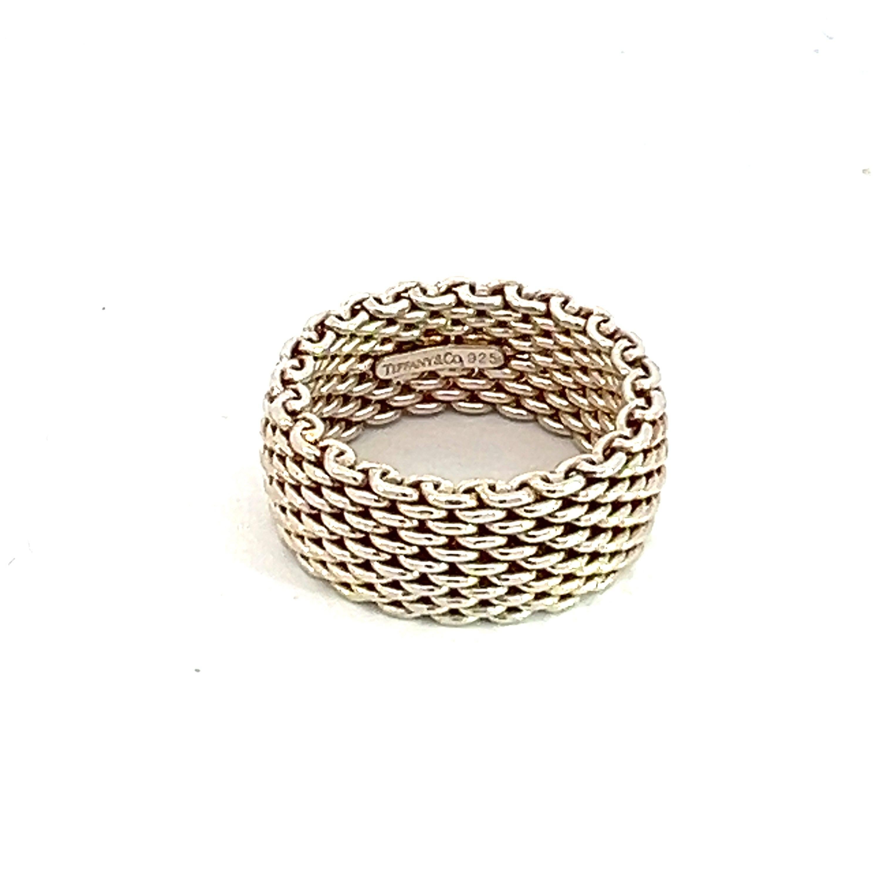 Authentic Tiffany & Co Estate Somerset Ring Size 7 made of Sterling Silver 10 mm Height TIF729

TRUSTED SELLER SINCE 2002

DETAIL
Design: Somerset
Ring Size: 7
Weight: 9.5 Grams
Height: 10 mm
Metal: Sterling Silver

The Tiffany Somerset mesh ring is
