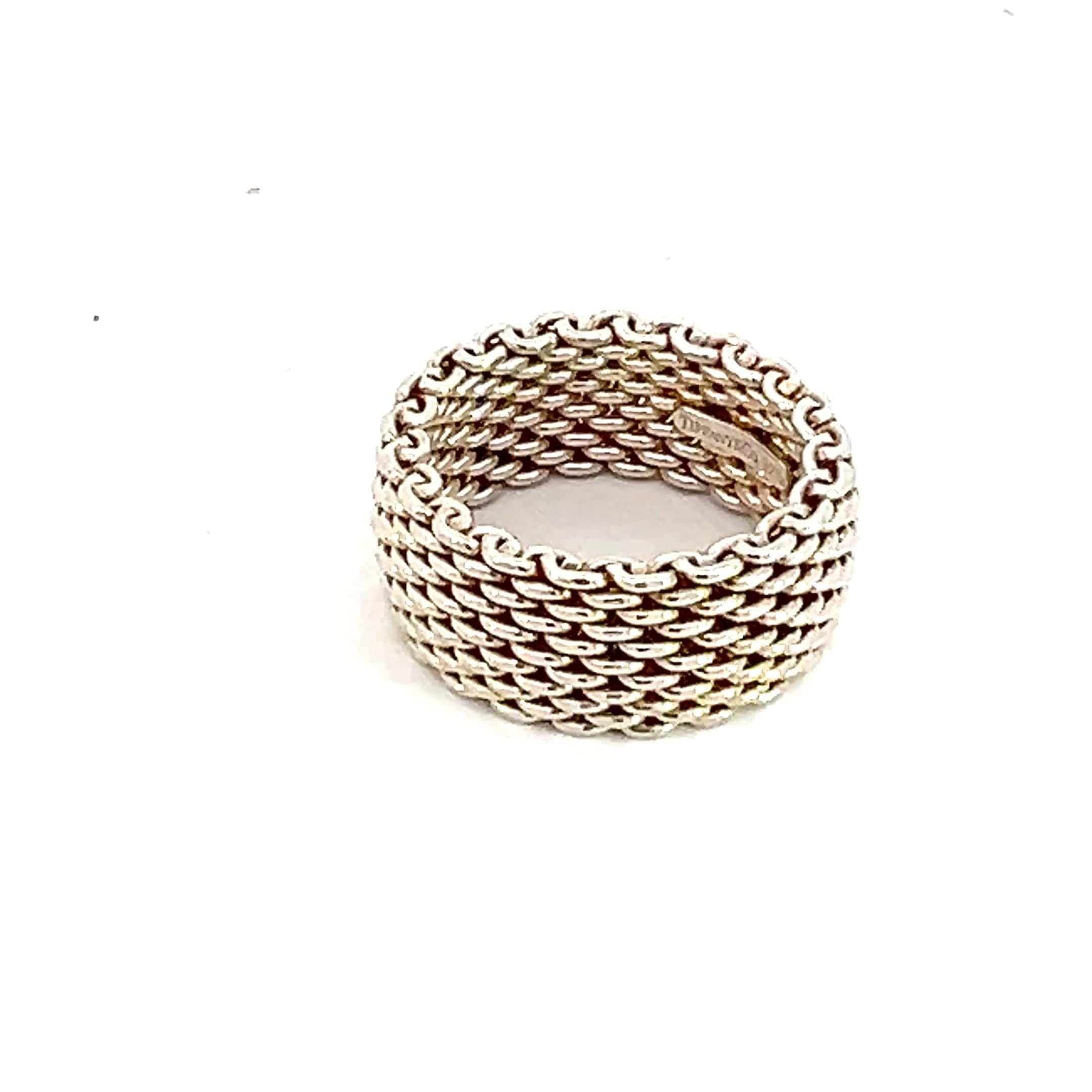 Authentic Tiffany & Co Estate Somerset Mesh Ring Size 7 Sterling Silver TIF750

TRUSTED SELLER SINCE 2002

DETAIL
Design: Somerset
Ring Size: 7
Weight: 9.5 Grams
Metal: Sterling Silver

This authentic Tiffany & Co. Estate Somerset Ring is a timeless