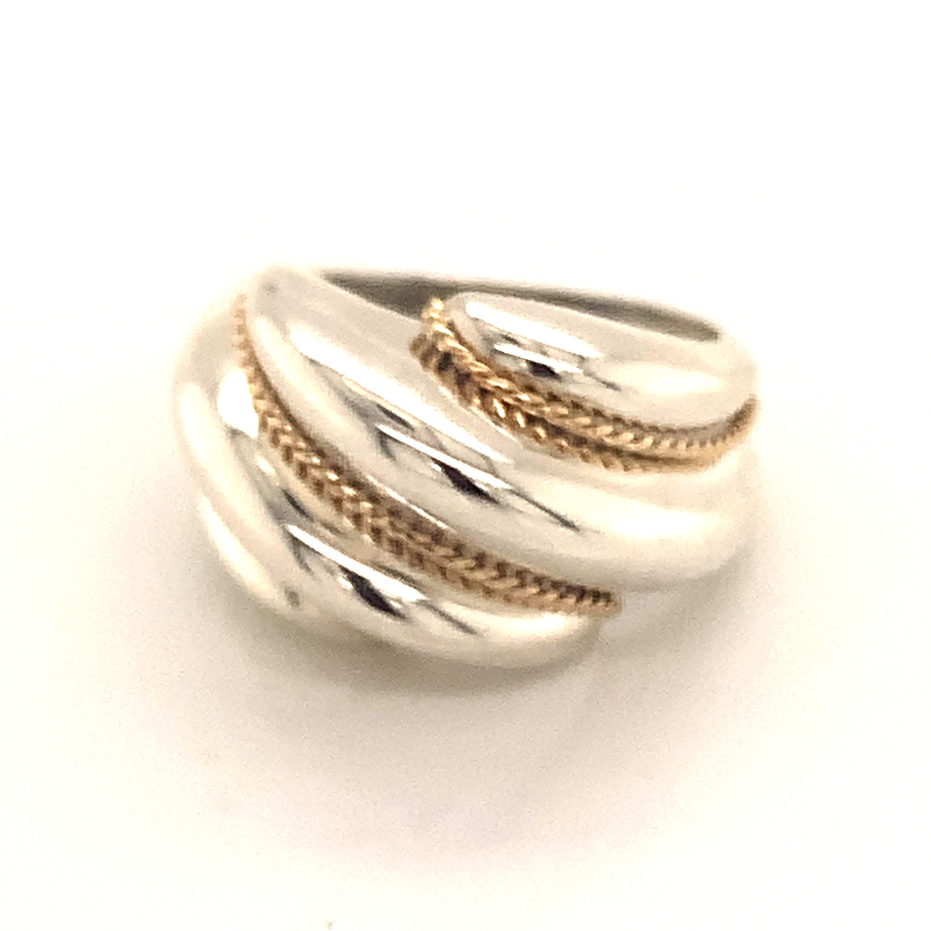 Tiffany & Co. Estate Sterling Silver and 18 Gold Ring, 5.1 Grams In Good Condition In Brooklyn, NY