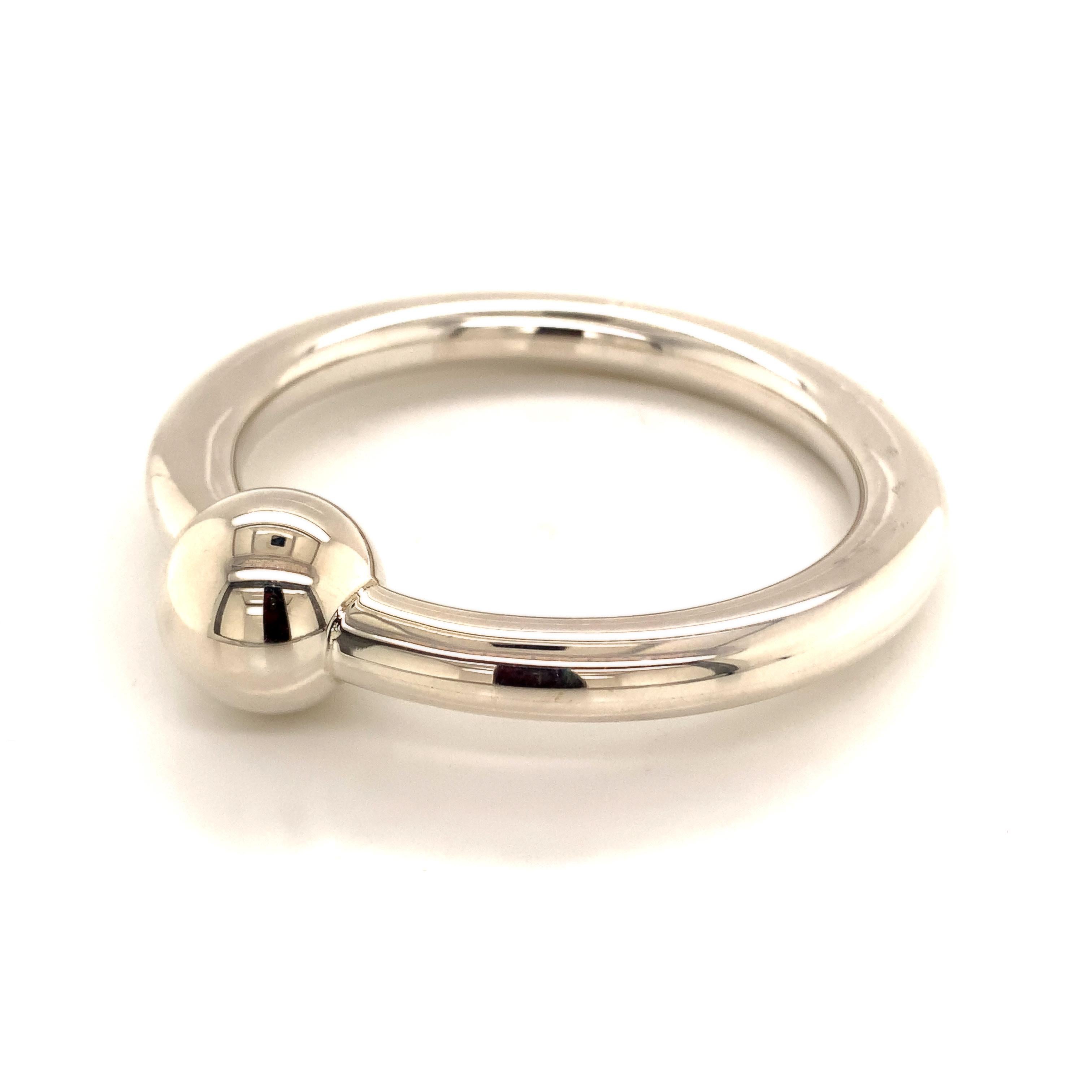 Tiffany & Co. Étui pour bébé en argent sterling 17,6 grammes Bon état - En vente à Brooklyn, NY