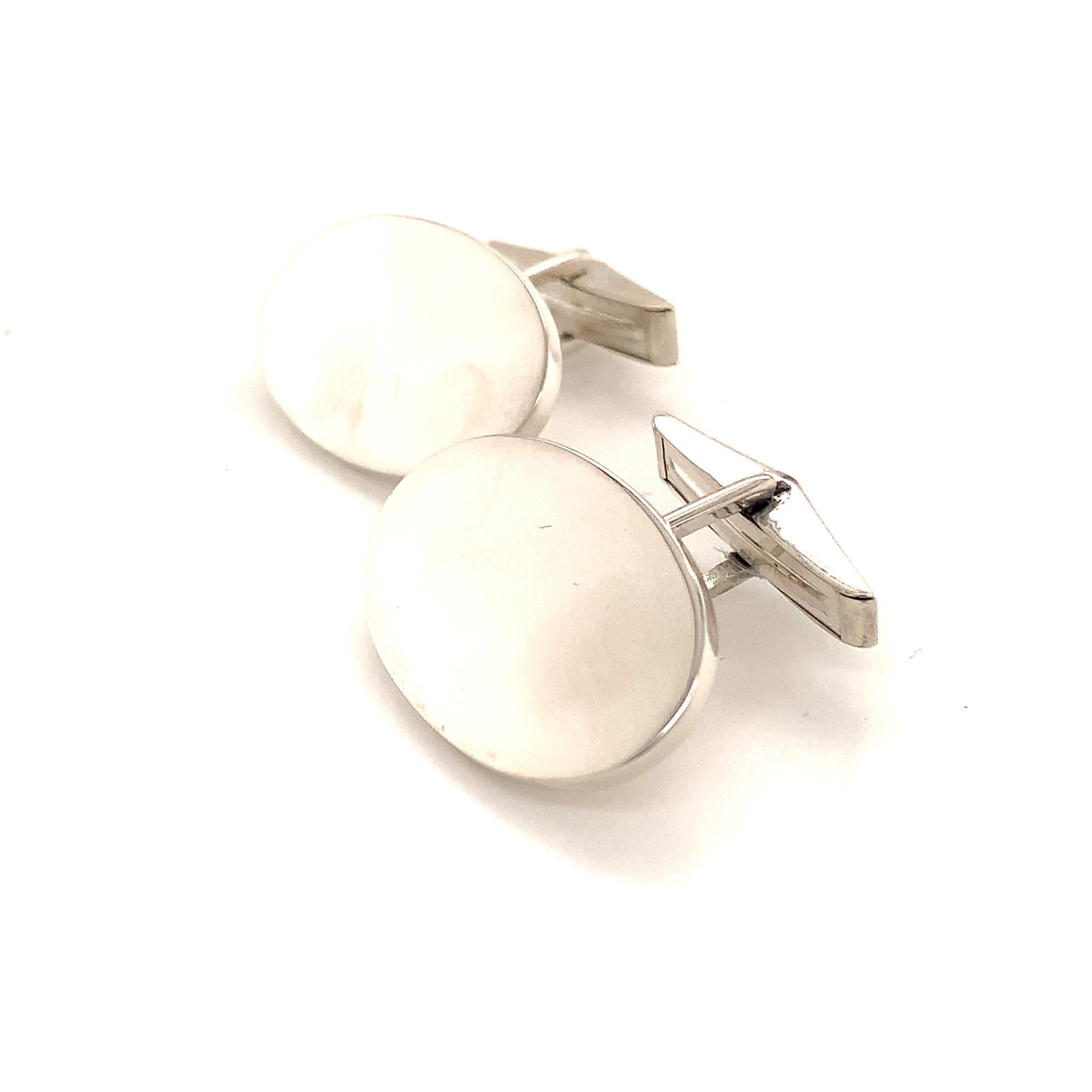 Tiffany & Co Estate Sterling Silver Extra Wide Oval Cufflinks 18 Grams In Good Condition For Sale In Brooklyn, NY