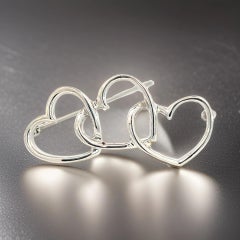 Tiffany & Co Nachlass Dreifach-Herz-Brosche aus Sterlingsilber
