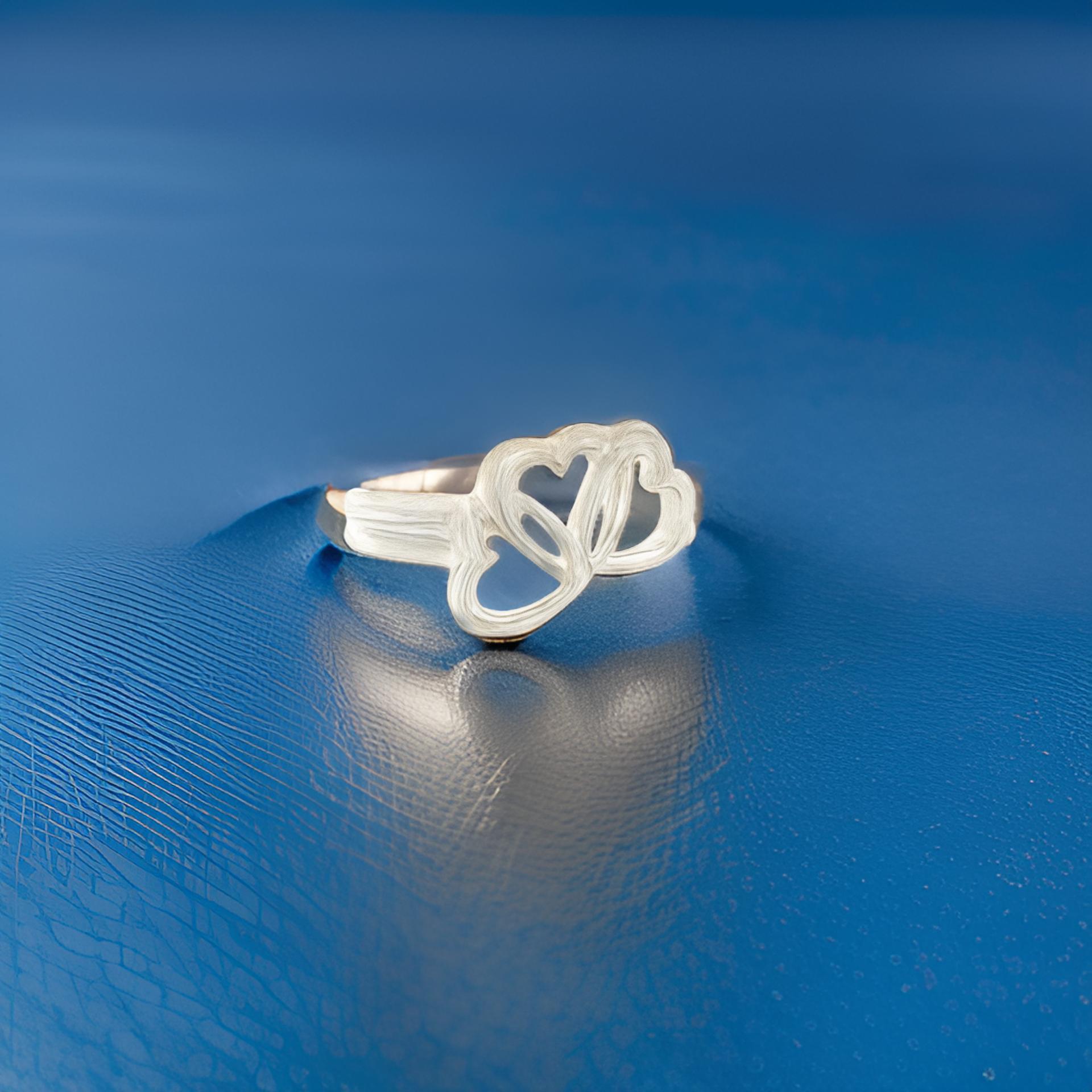 Authentische Tiffany & Co Estate Triple Heart Ring Größe 6 größenverstellbar Sterling Silber 2,2 Gramm TIF809

Dieser elegante Authentic Ring von Tiffany & Co ist aus Sterlingsilber gefertigt.

VERTRAUENSWÜRDIGER VERKÄUFER SEIT 2002

DETAILS
Stil: