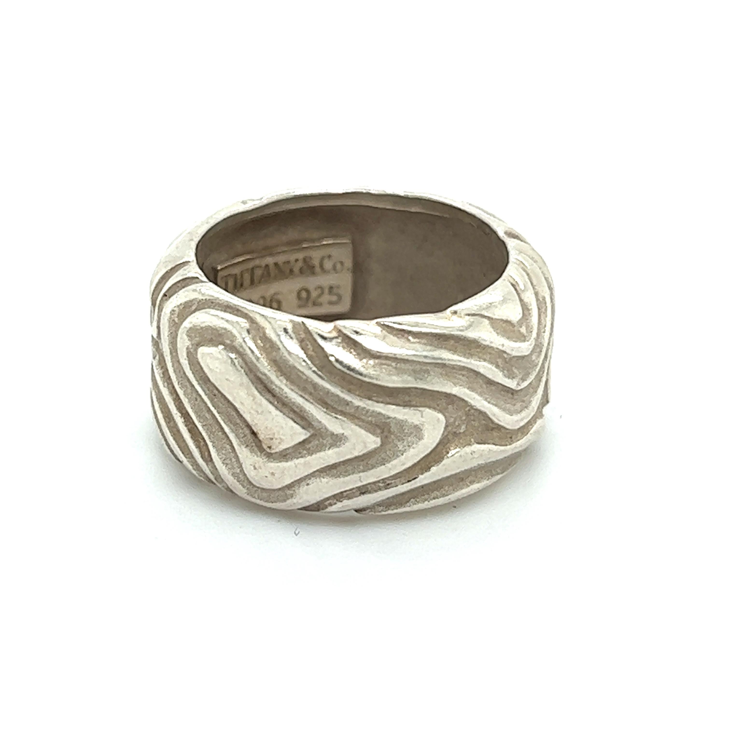 Women's Tiffany & Co Estate Woodgrain Design Ring 4.5 Silver 11 mm 5.7 Grams For Sale