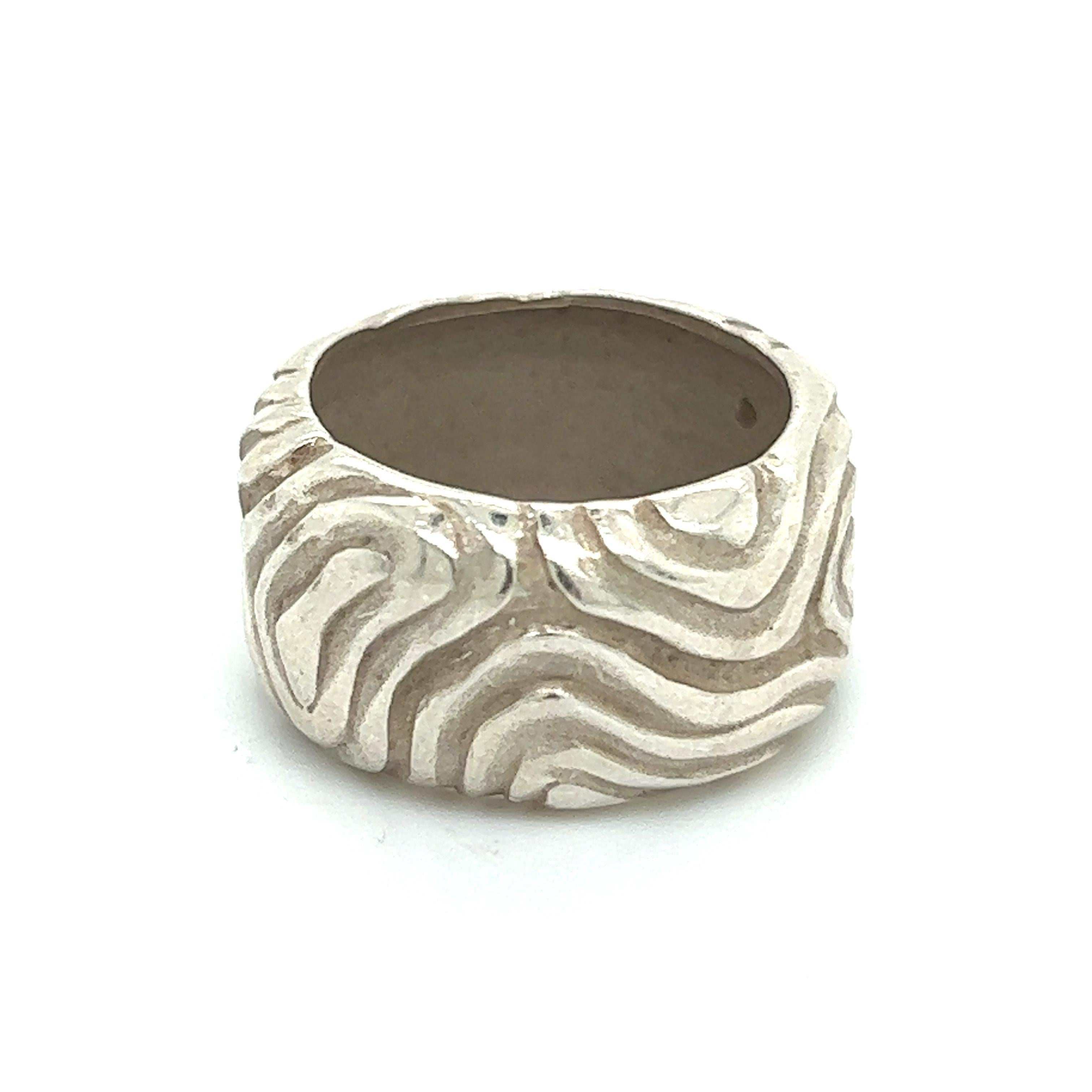 Tiffany & Co Estate Woodgrain Design Ring 4,5 Argent 11 mm 5,7 grammes en vente 1