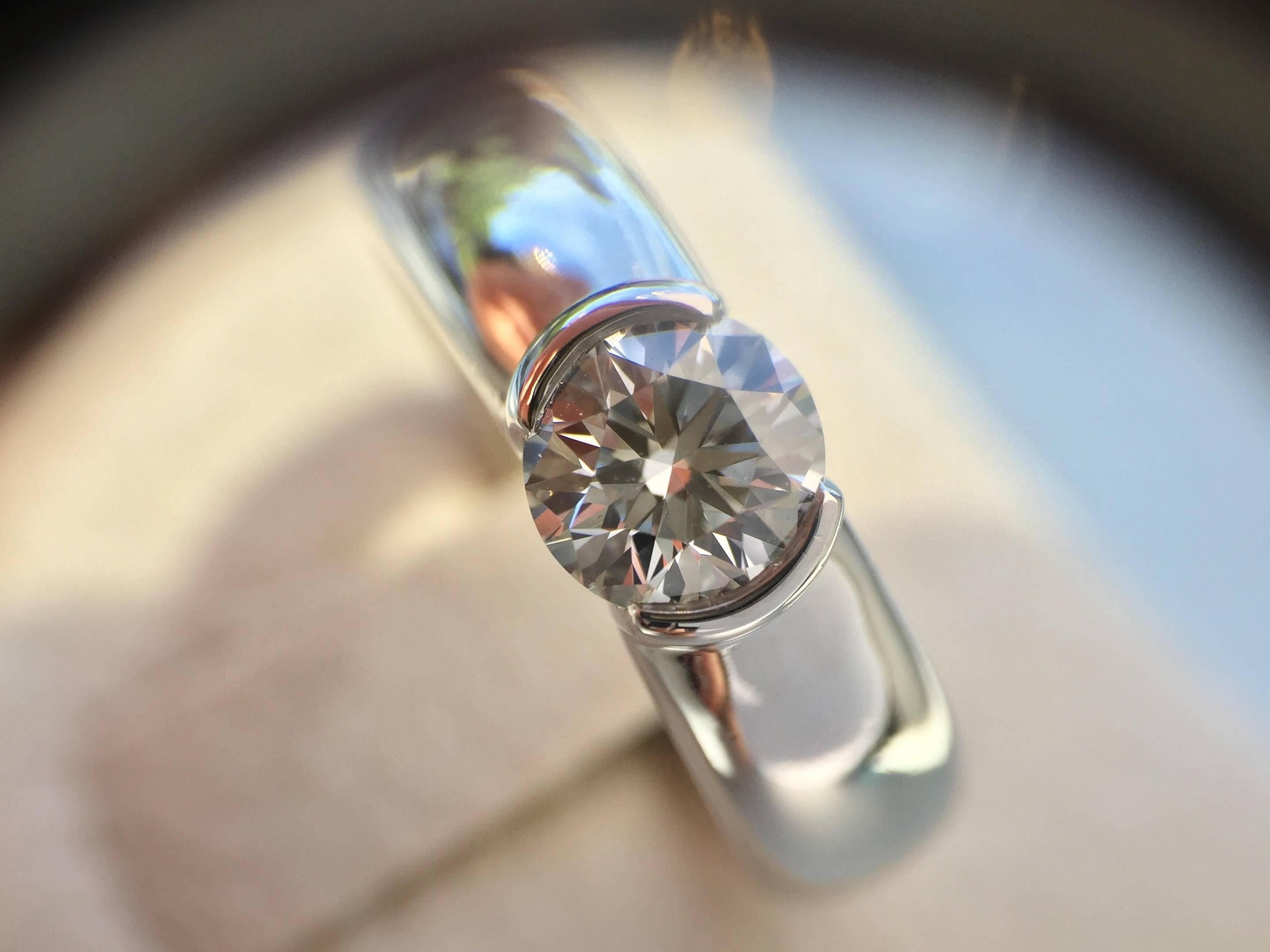 Tiffany & Co. Etoile 1.12 Carat Round Diamond Solid Platinum Solitaire Ring 2