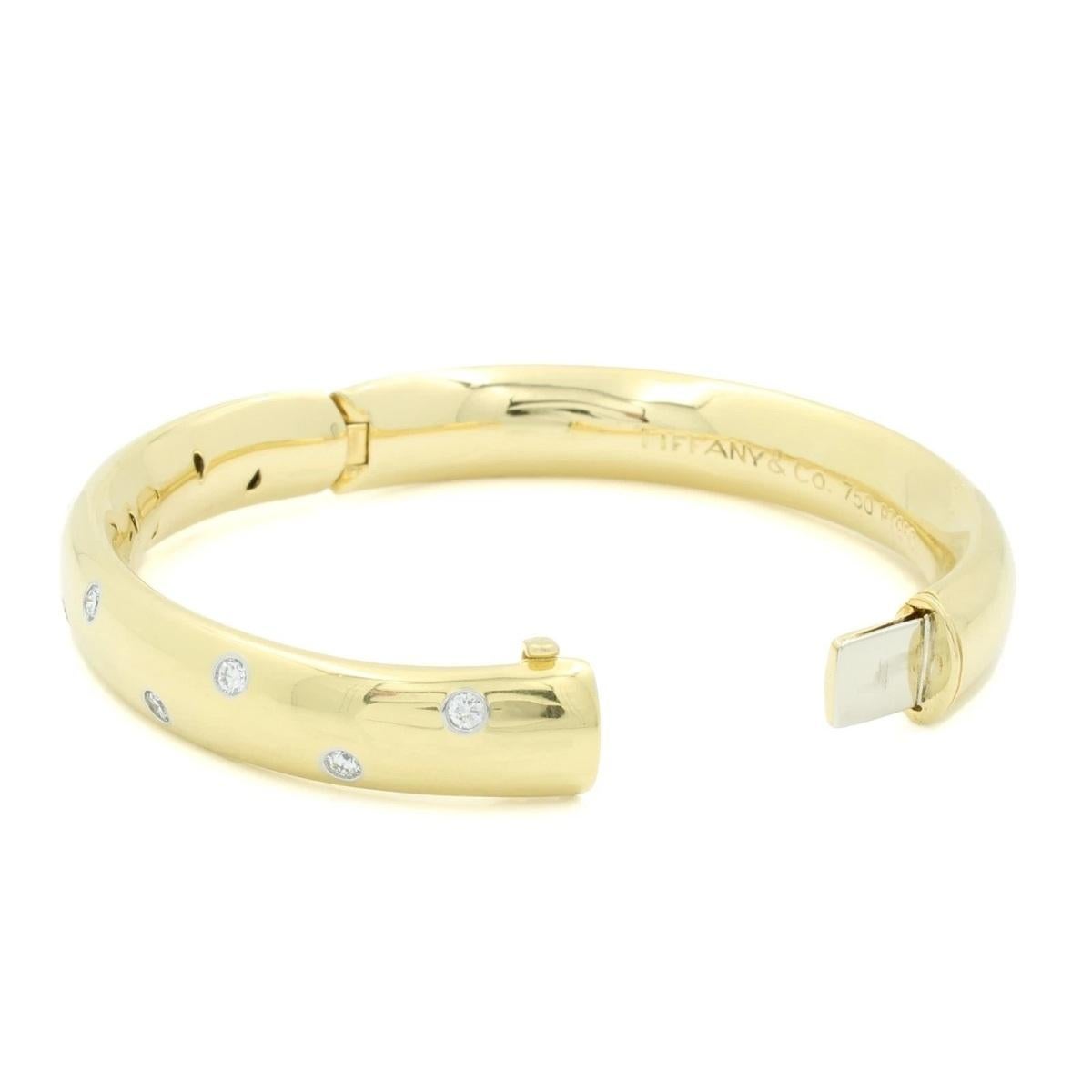 TIFFANY & Co. Etoile 18K Gold 9mm Wide Diamond Bangle Bracelet For Sale 1