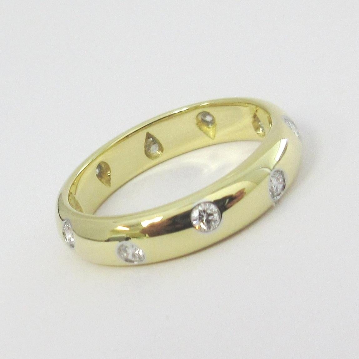 Women's TIFFANY & Co. Etoile 18K Gold Diamond 4mm Band Ring 5 For Sale