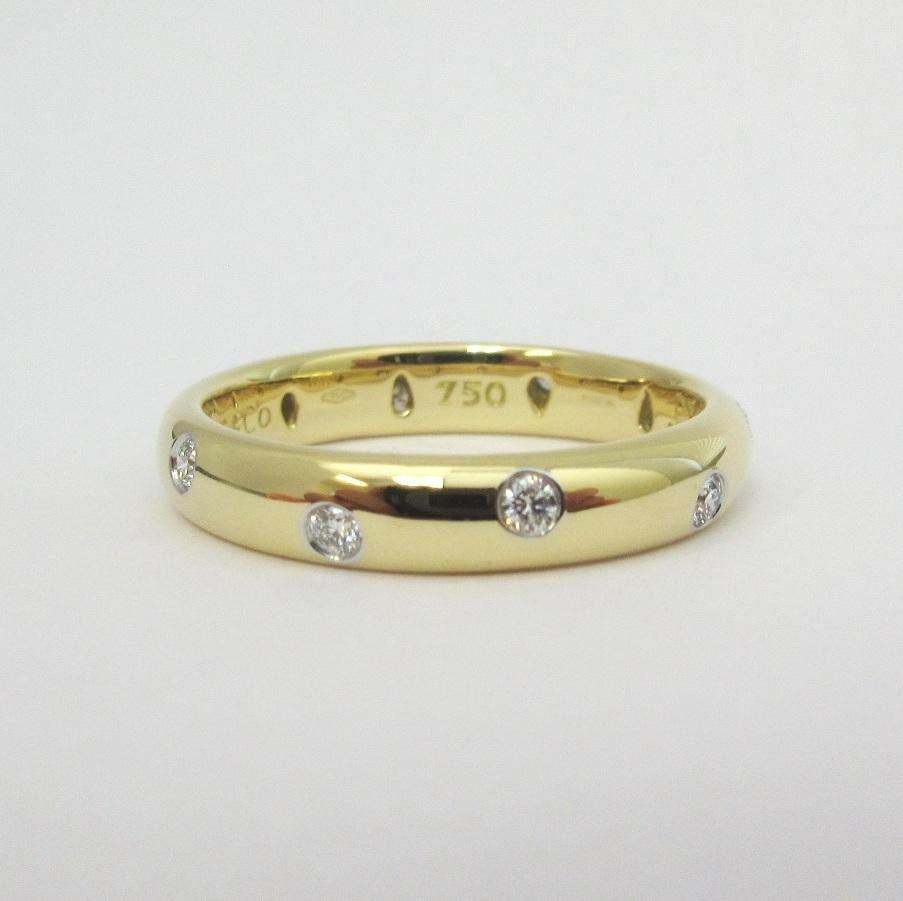 TIFFANY & Co. Etoile 18K Gold Diamond 4mm Band Ring 9 In Excellent Condition For Sale In Los Angeles, CA