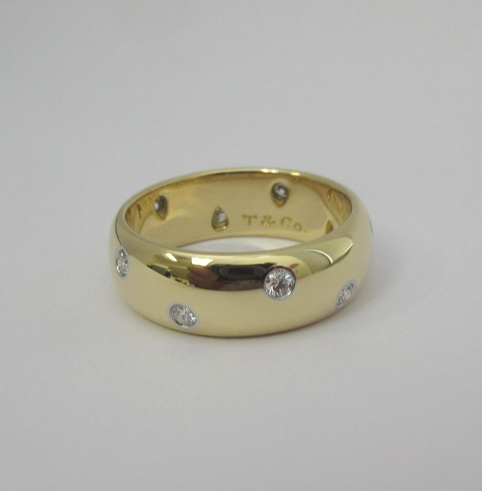 Taglio rotondo TIFFANY & Co. Anello Etoile in oro 18 carati con diamante da 8 mm 11 in vendita