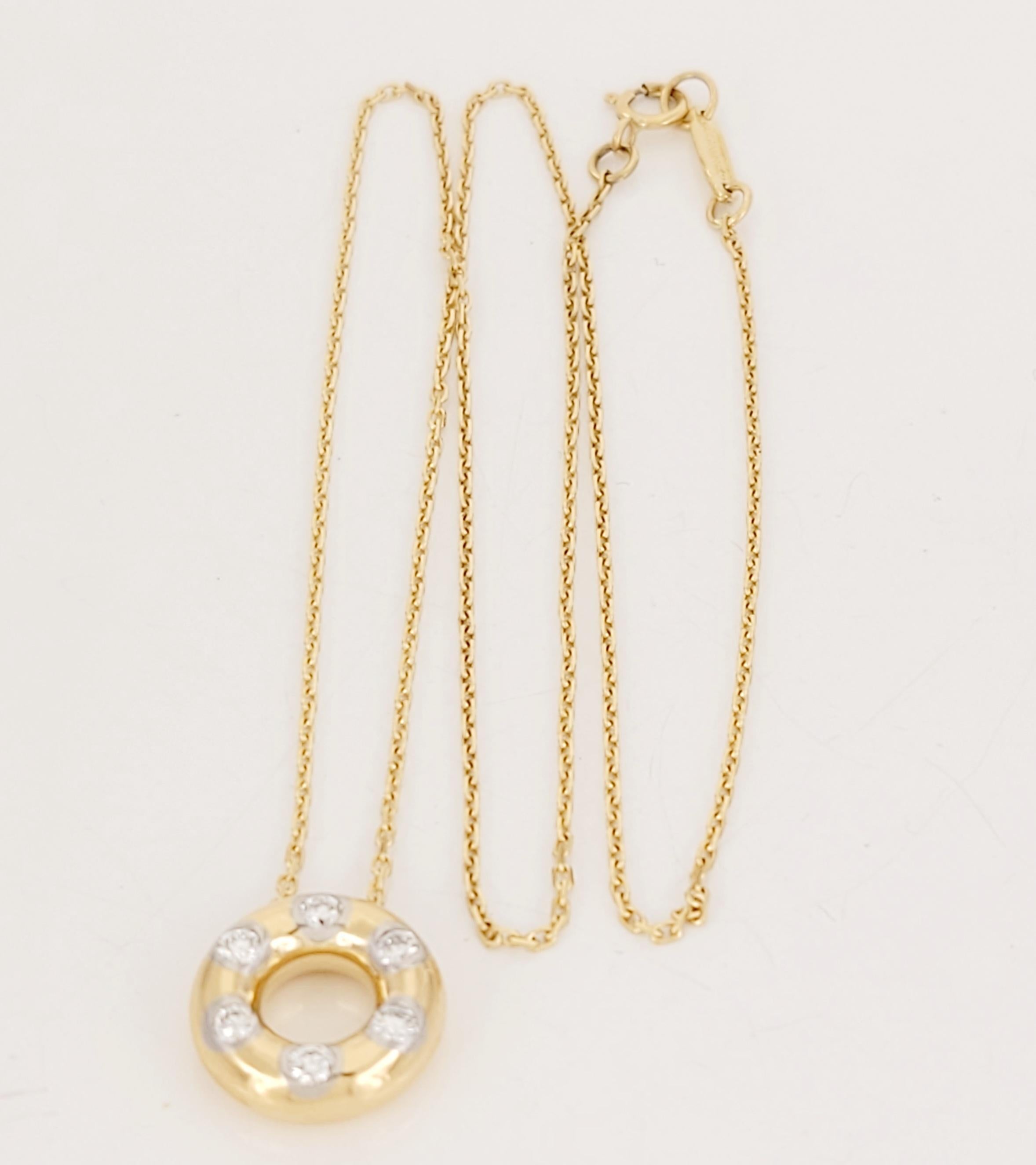 Women's TIFFANY & Co. Etoile 18K Gold Diamond Circle Pendant Necklace For Sale