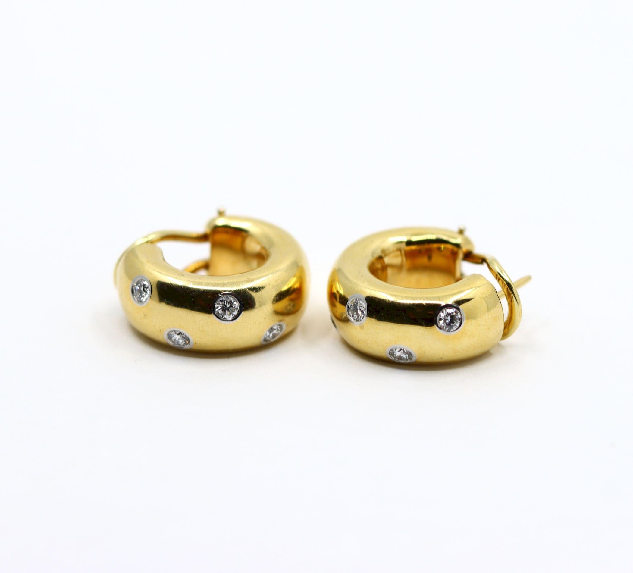 Tiffany & Co. Orecchini di diamanti in oro e platino 18 carati Etoile In condizioni buone in vendita a Flushing, NY