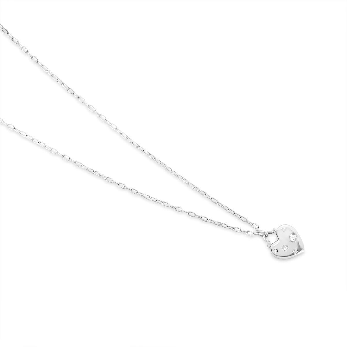 TIFFANY & Co. Etoile Collier pendentif coeur en or blanc 18K à 5 diamants en vente 1