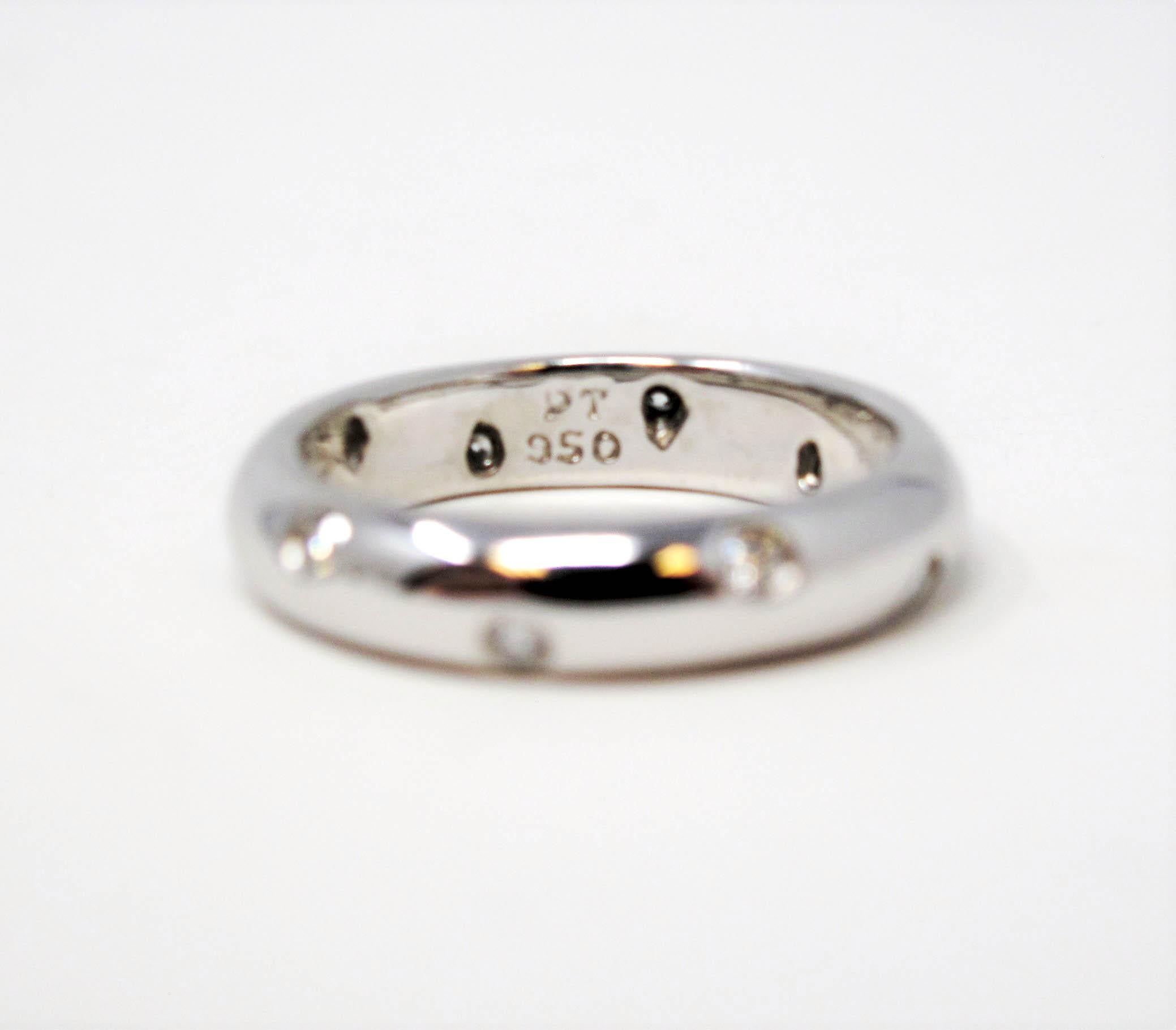 Tiffany & Co. Platinring mit 0,22 Karat rundem Brillanten von Etoile 5