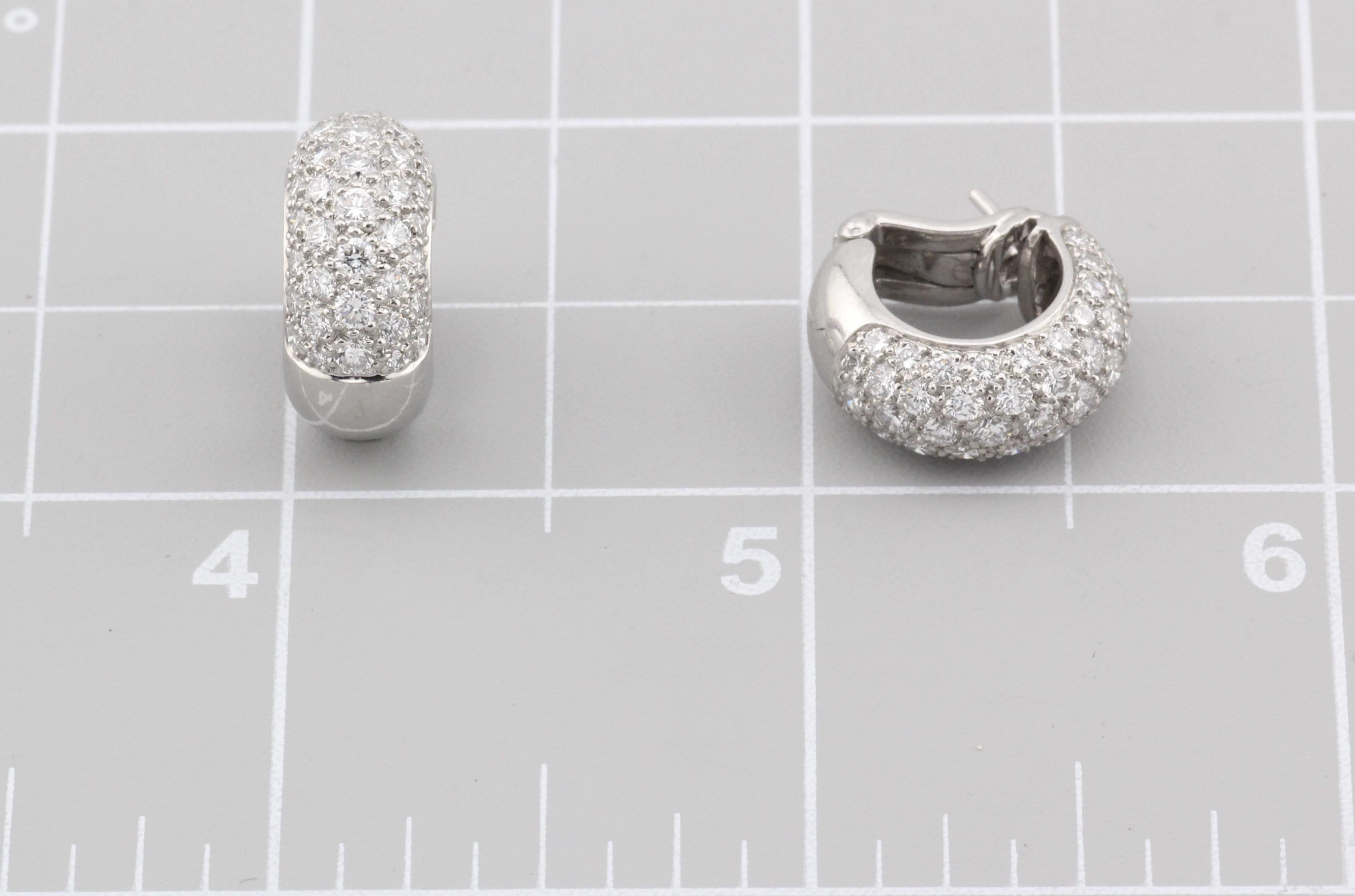 Tiffany & Co. Etoile - Créoles en platine avec 5 rangs de diamants en vente 5