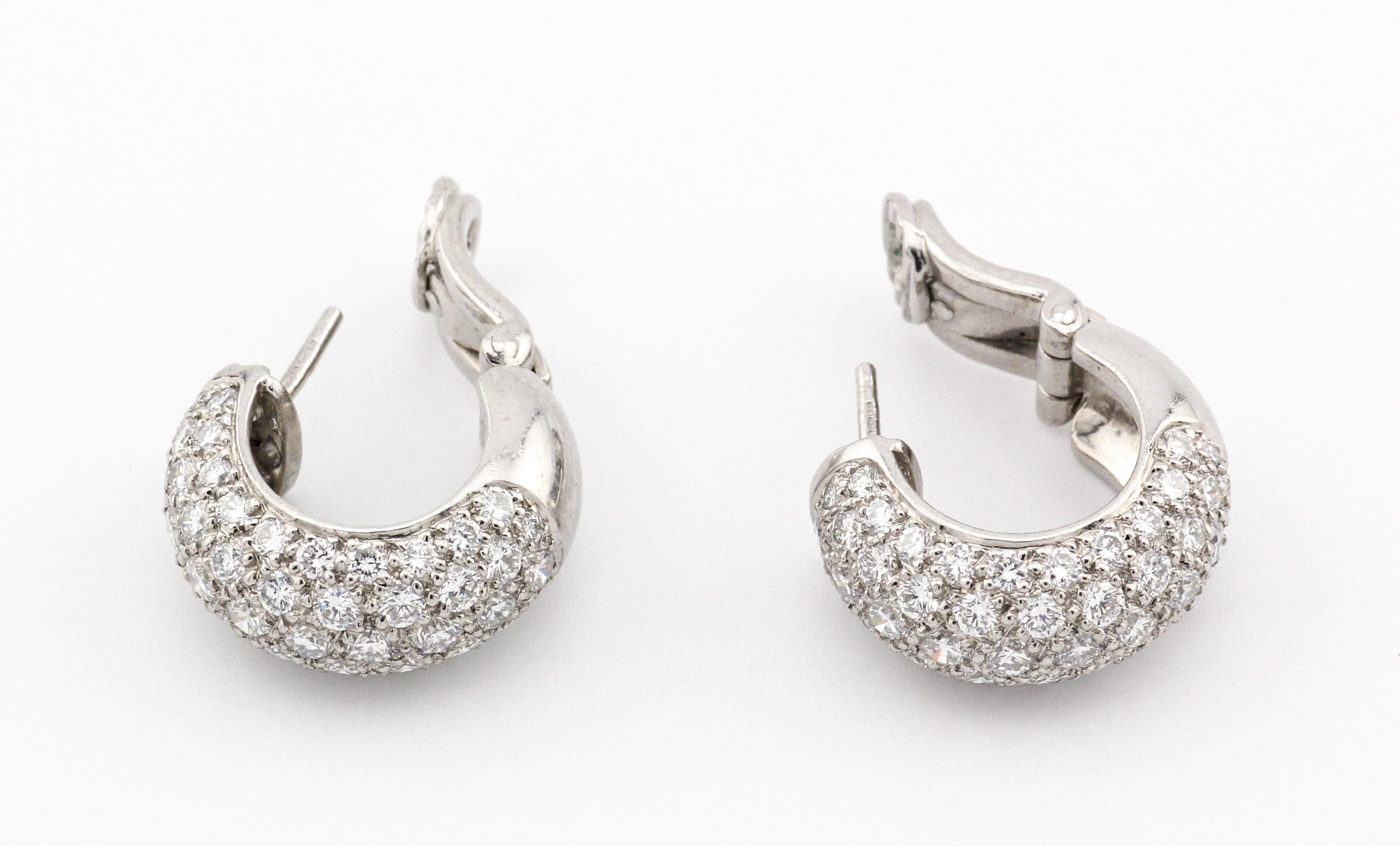 Tiffany & Co. Etoile Platin-Creolen-Ohrringe mit 5 Diamanten im Angebot 1