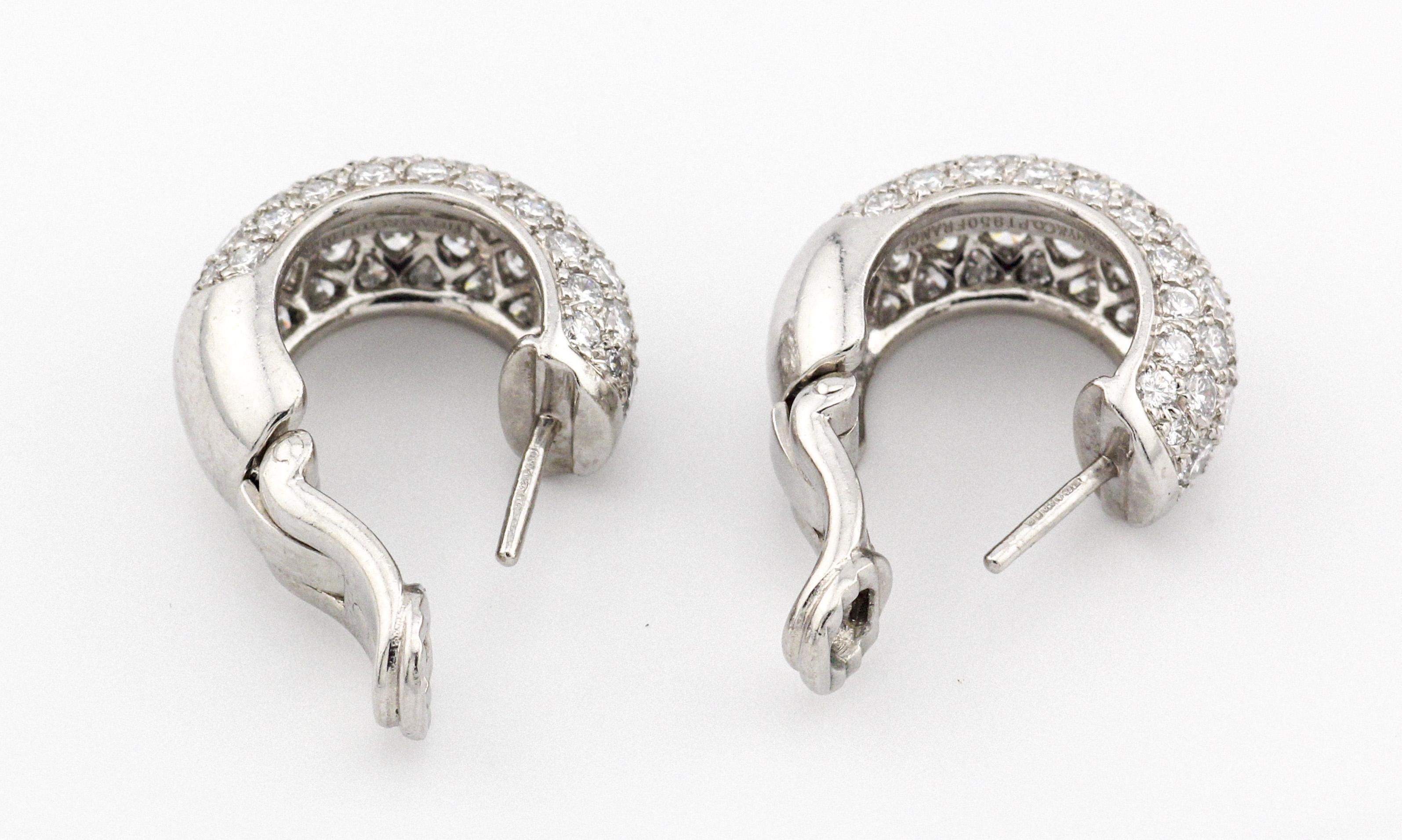 Tiffany & Co. Etoile - Créoles en platine avec 5 rangs de diamants en vente 2