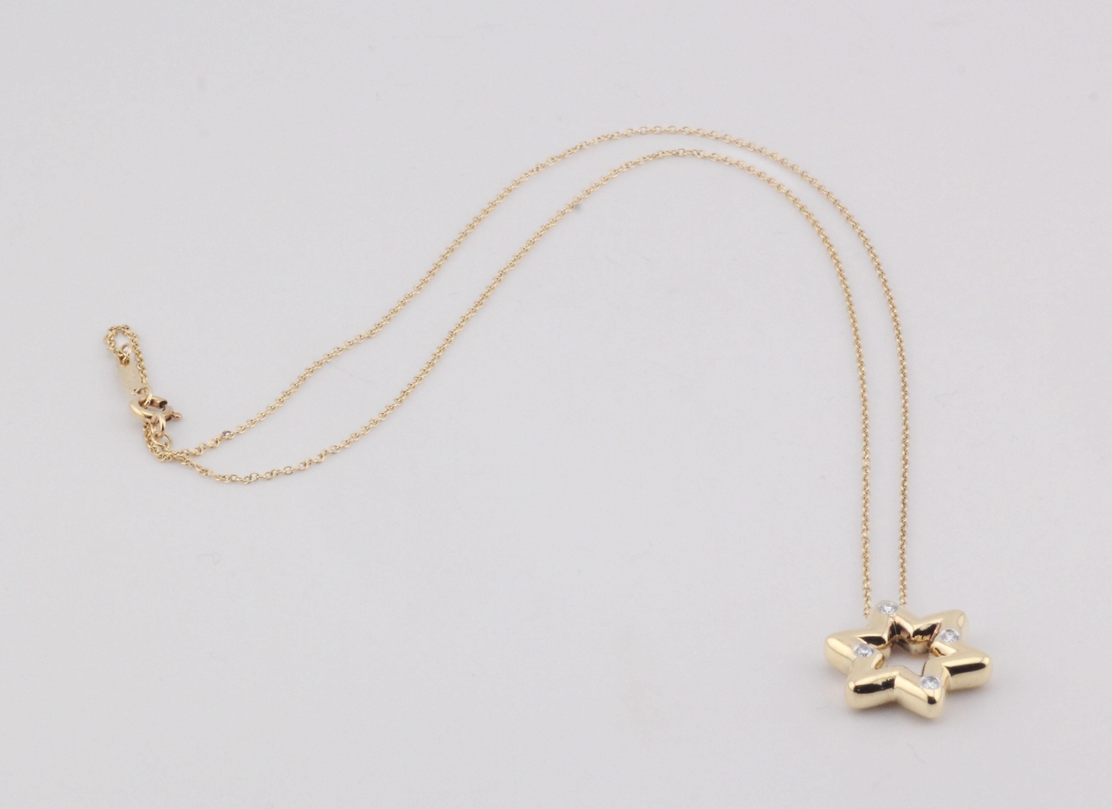 Tiffany & Co. Collier étoile de David en or 18k et platine avec diamants Etoile Excellent état - En vente à Simpsonville, SC