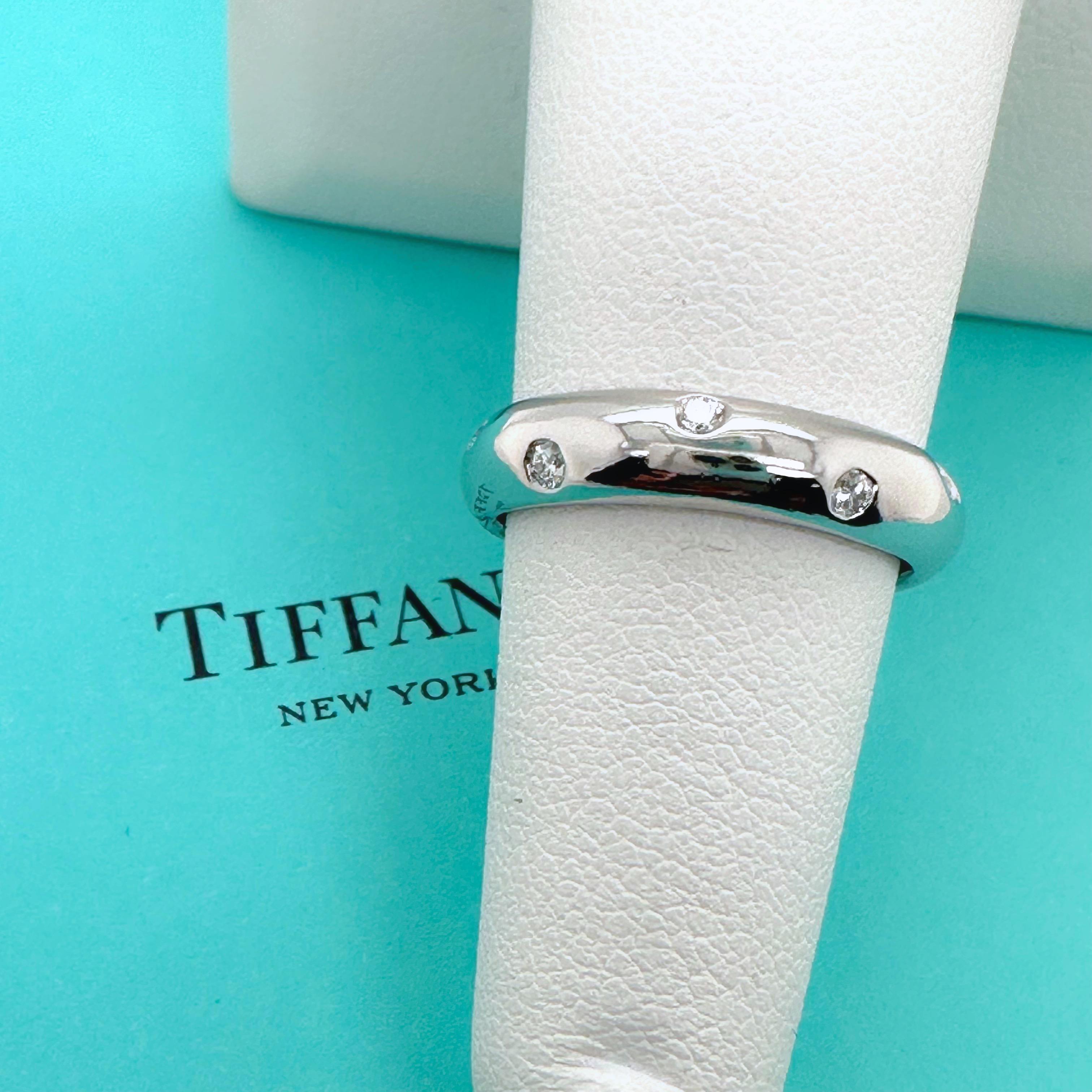 Taille ronde Tiffany & Co. ETOILE Bague à anneau en platine et diamants, taille 6 en vente