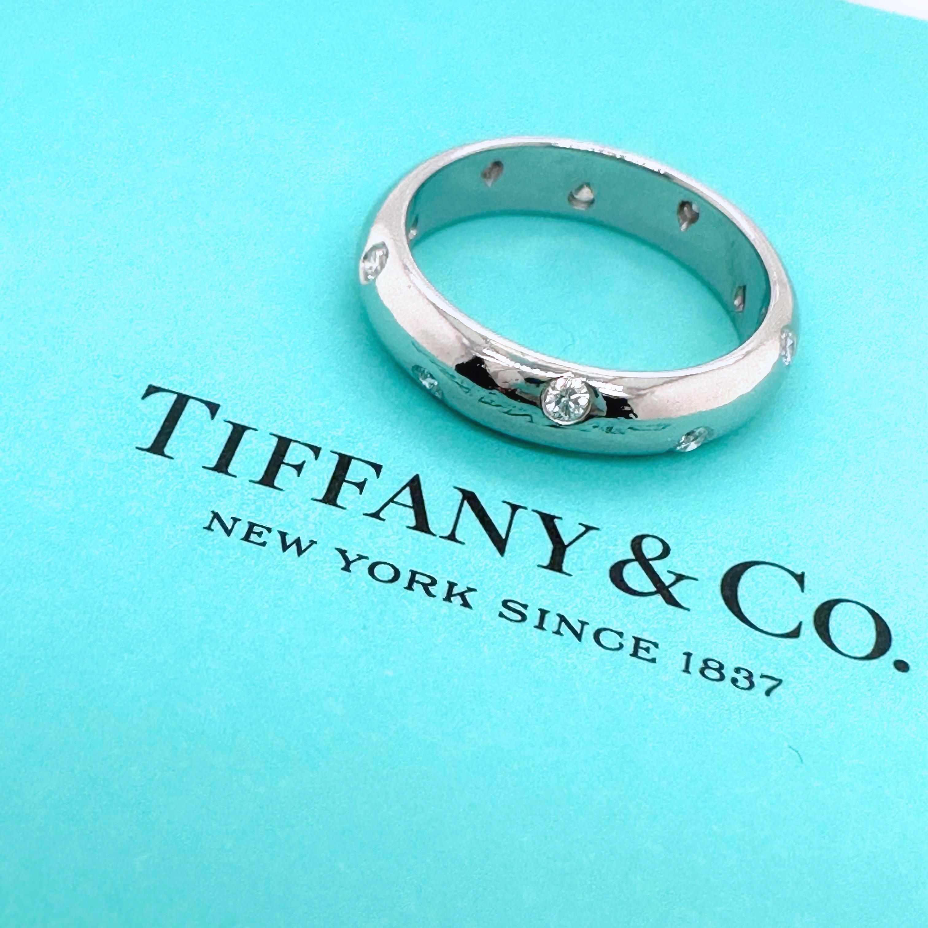 Tiffany & Co. ETOILE Bague à anneau en platine et diamants, taille 6 Unisexe en vente