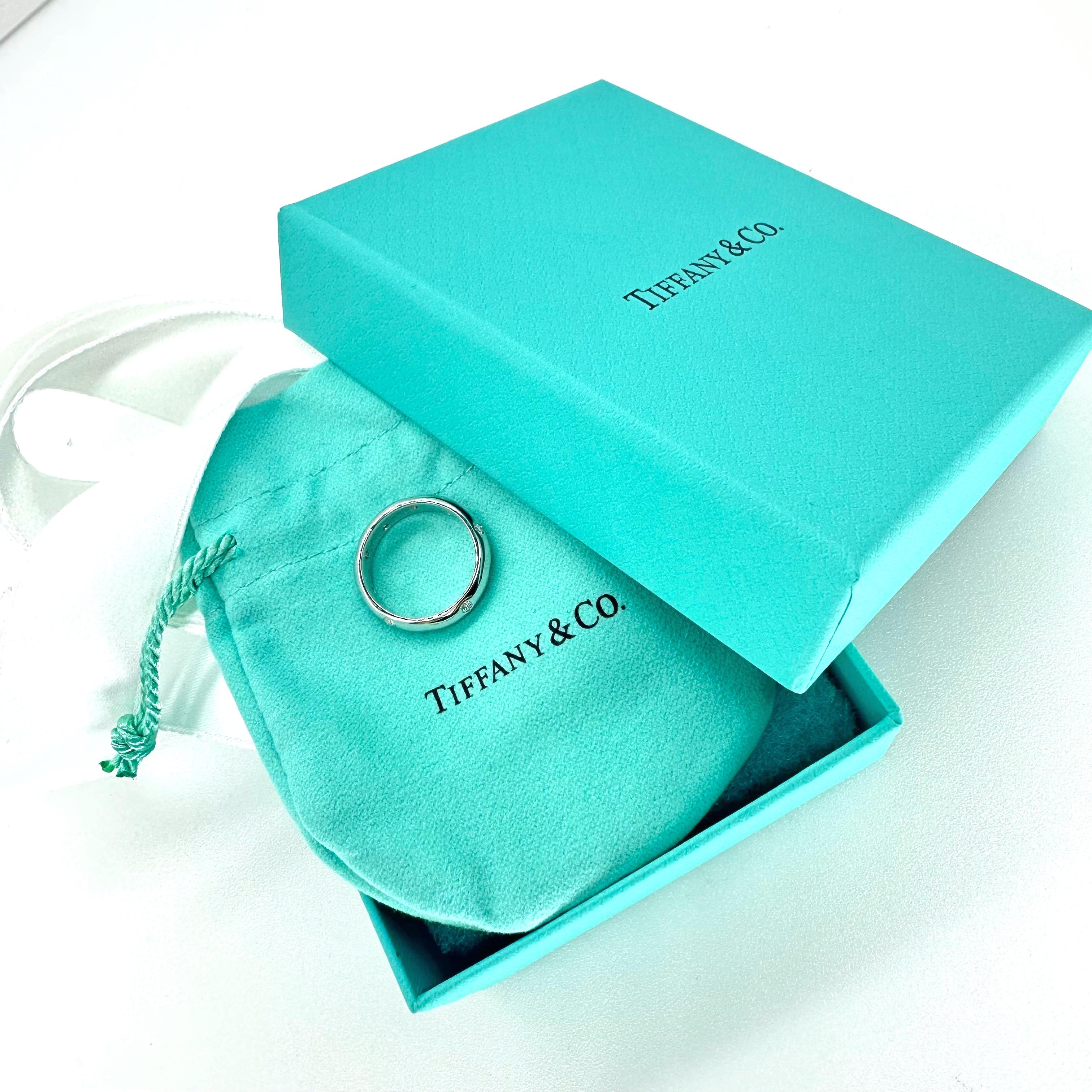 Tiffany & Co. ETOILE Bague à anneau en platine et diamants, taille 6 en vente 2