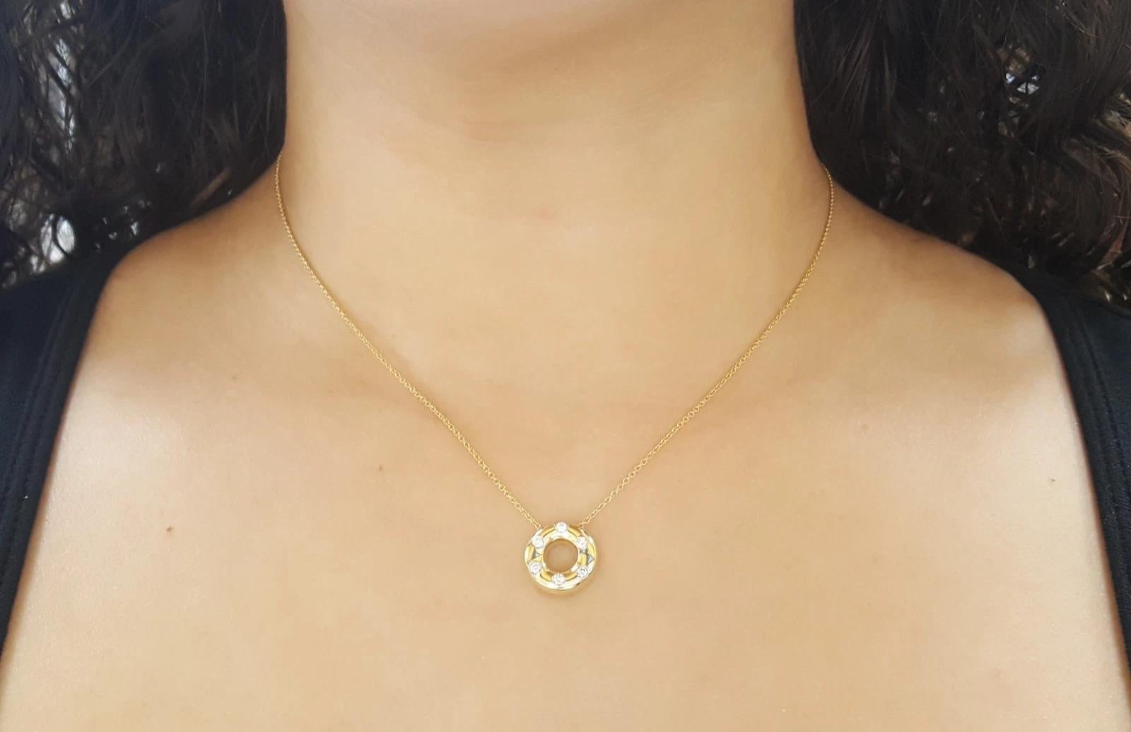 Women's Tiffany & Co. Etoile Diamond Circle Pendant Necklace 18K Yellow Gold For Sale