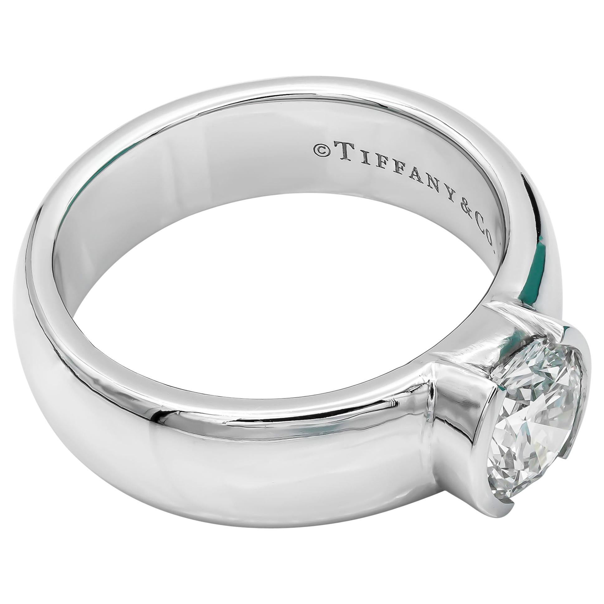 Tiffany & Co. Etoile Diamond Ring PT950 1.27 Carat E VVS1 Round Diamond