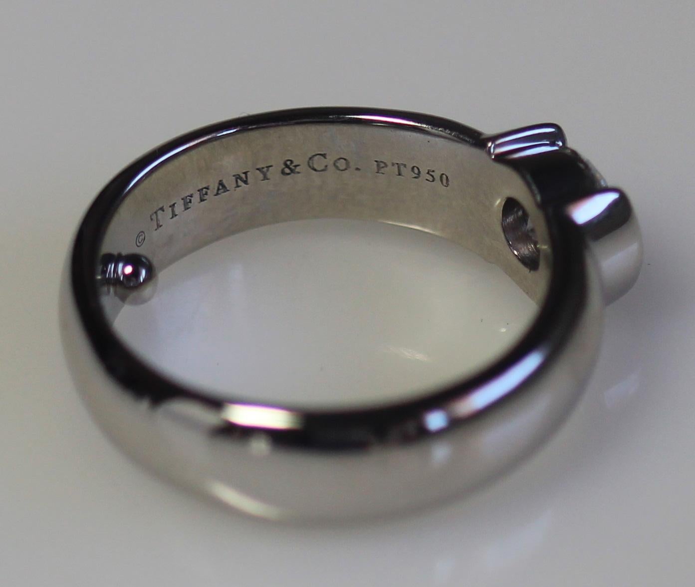 Tiffany & Co. Bague de fiançailles Etoile en platine 0,81 carat de diamant rond F VVS2 en vente 2