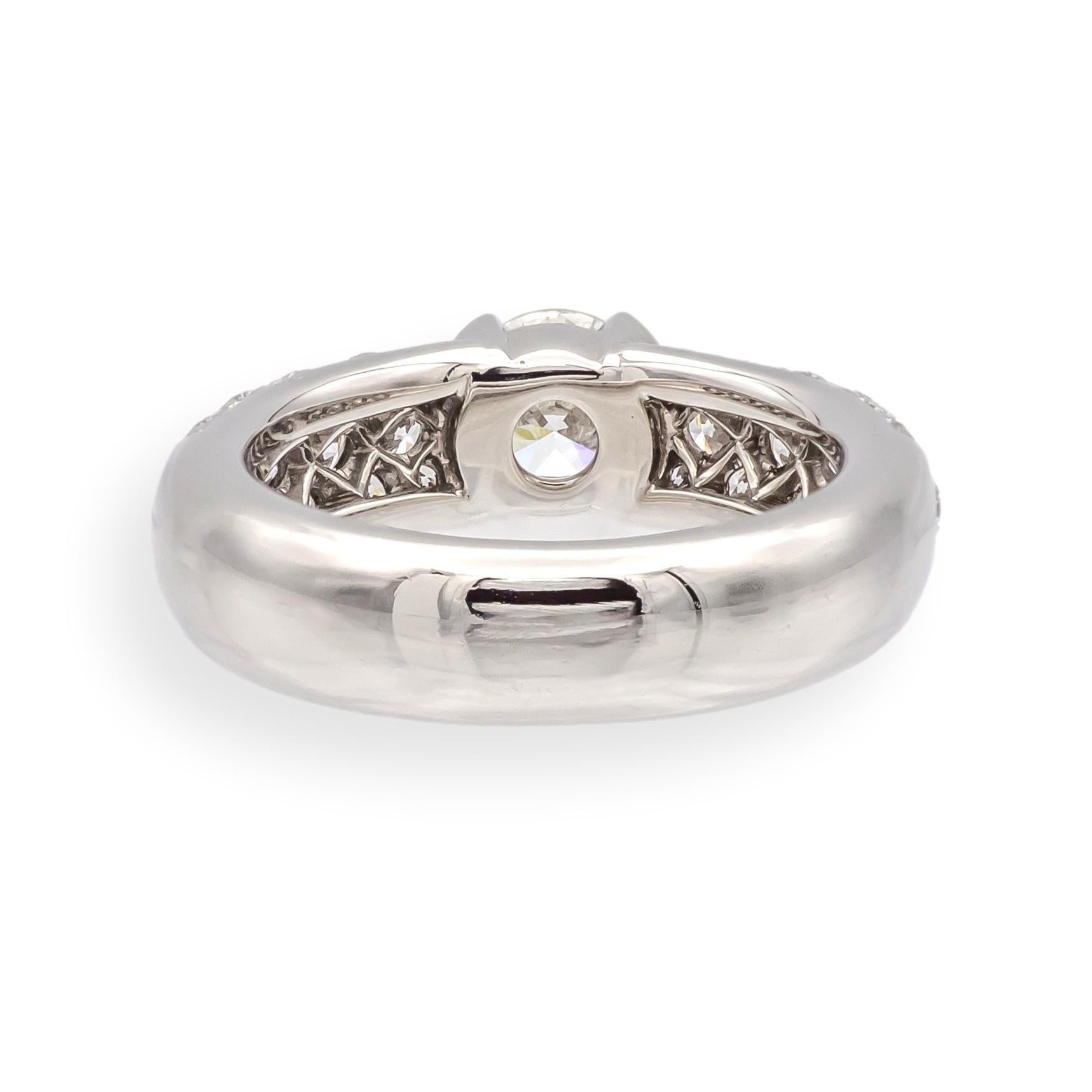 Tiffany & Co. Etoile Platinum 1.26 Cts Total Round Pave Diamond Engagement Ring In Excellent Condition For Sale In New York, NY