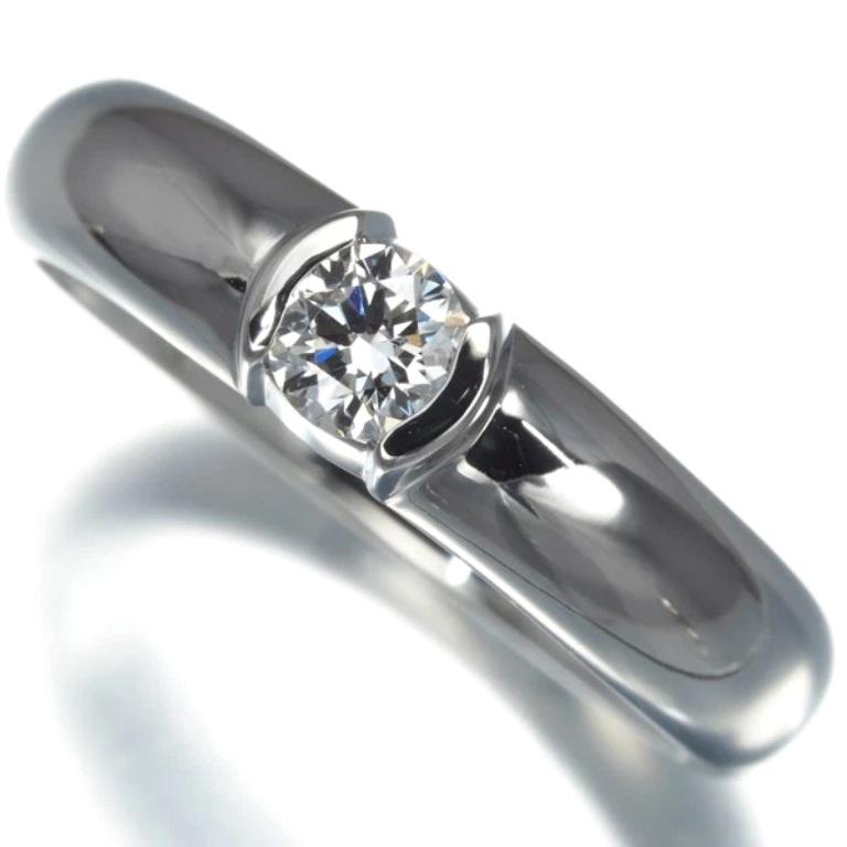 Taglio rotondo TIFFANY & Co. Anello di fidanzamento Etoile in platino con diamante da 0,19 carati 5,25 in vendita