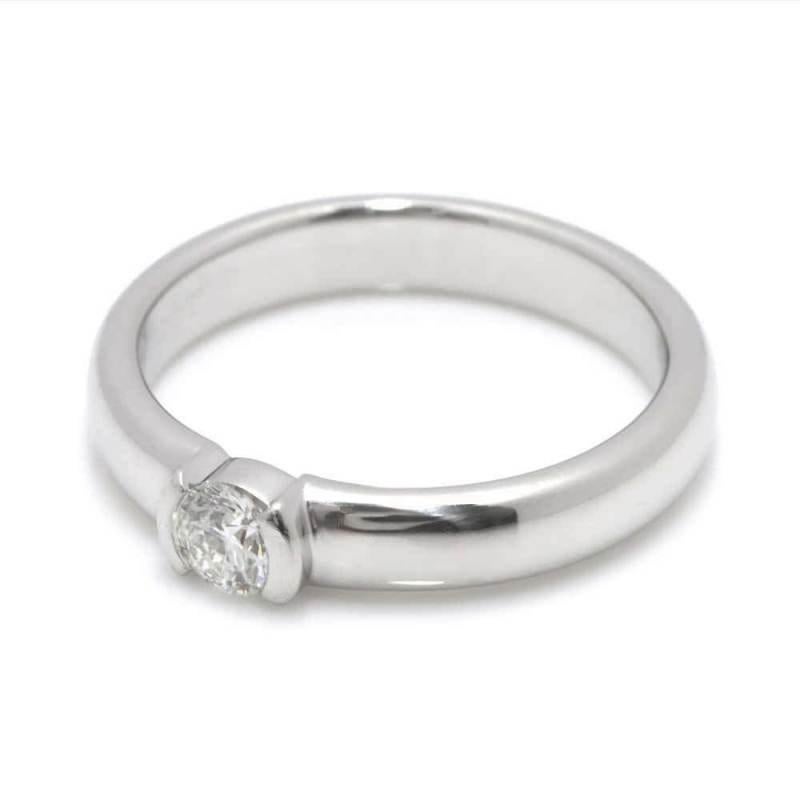 Taille ronde TIFFANY & Co. Etoile Platinum .20ct Solitaire Diamond Engagement Ring 4.75 en vente