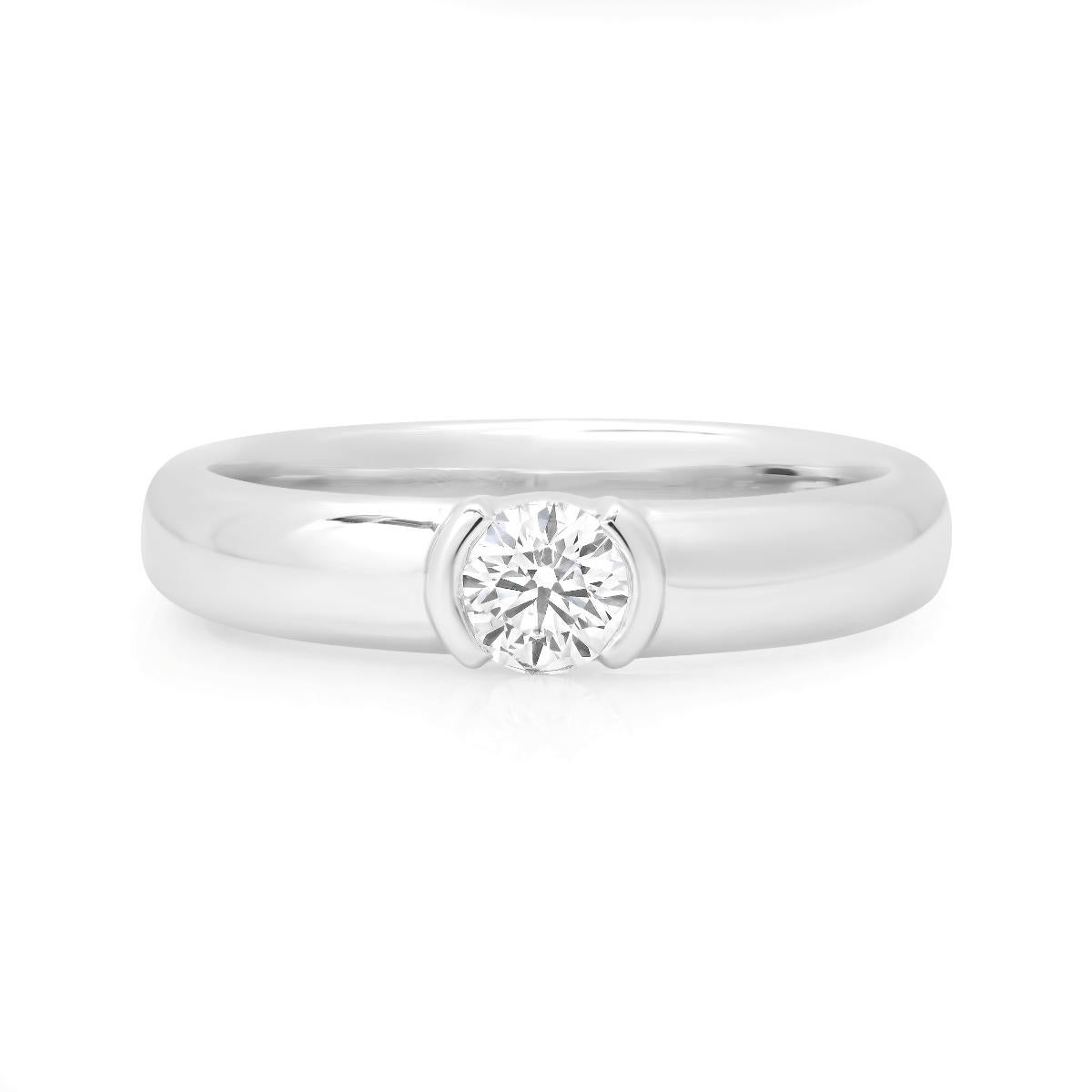 TIFFANY & Co. Etoile Anillo de compromiso de diamantes 5.5 en platino de 0,26 ct con certificado Corte redondo en venta